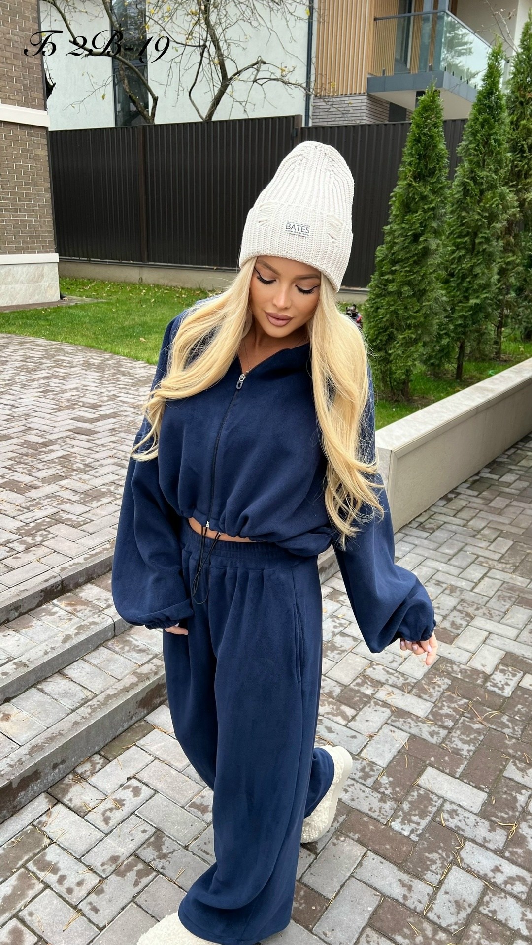 женская шапка,шапка,шапка вязаная,модная шапка,шапка для женщин