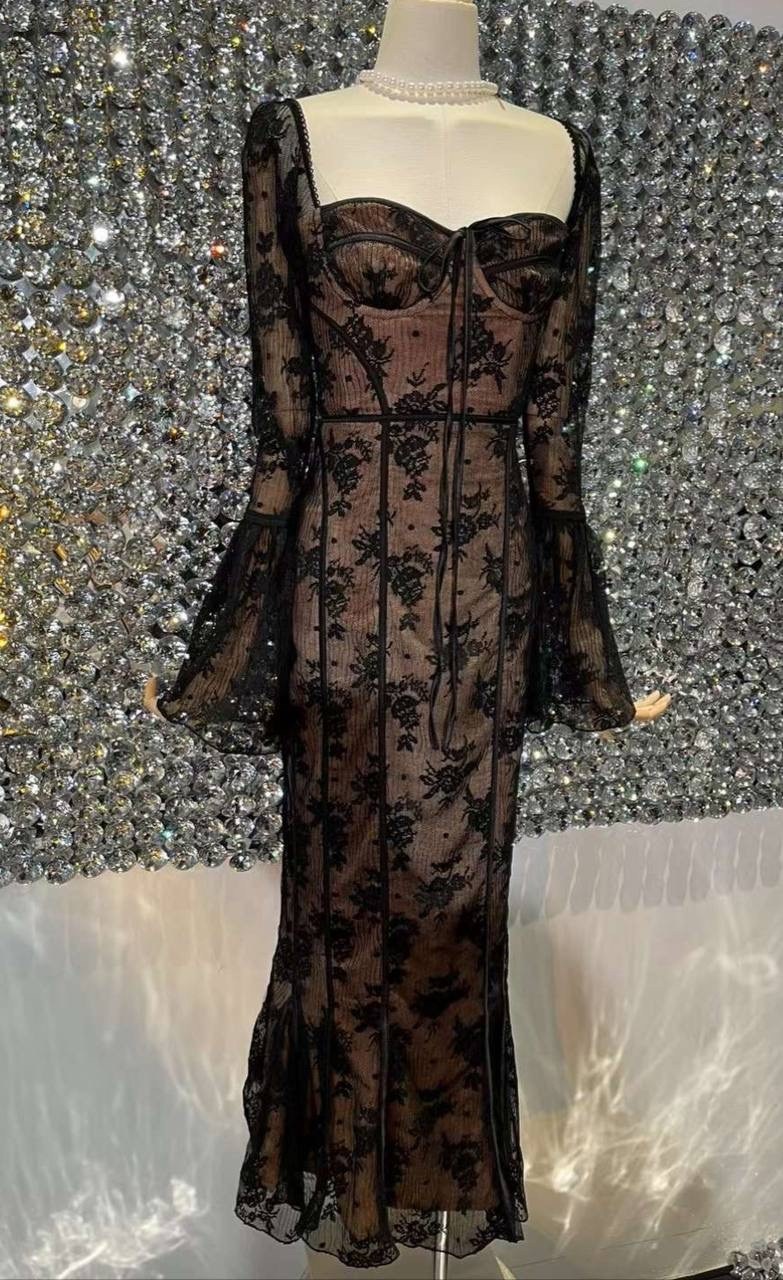 кружевное платье,кружевное вечернее платье,девушка,платье черное кружевное,кружевное мини платье