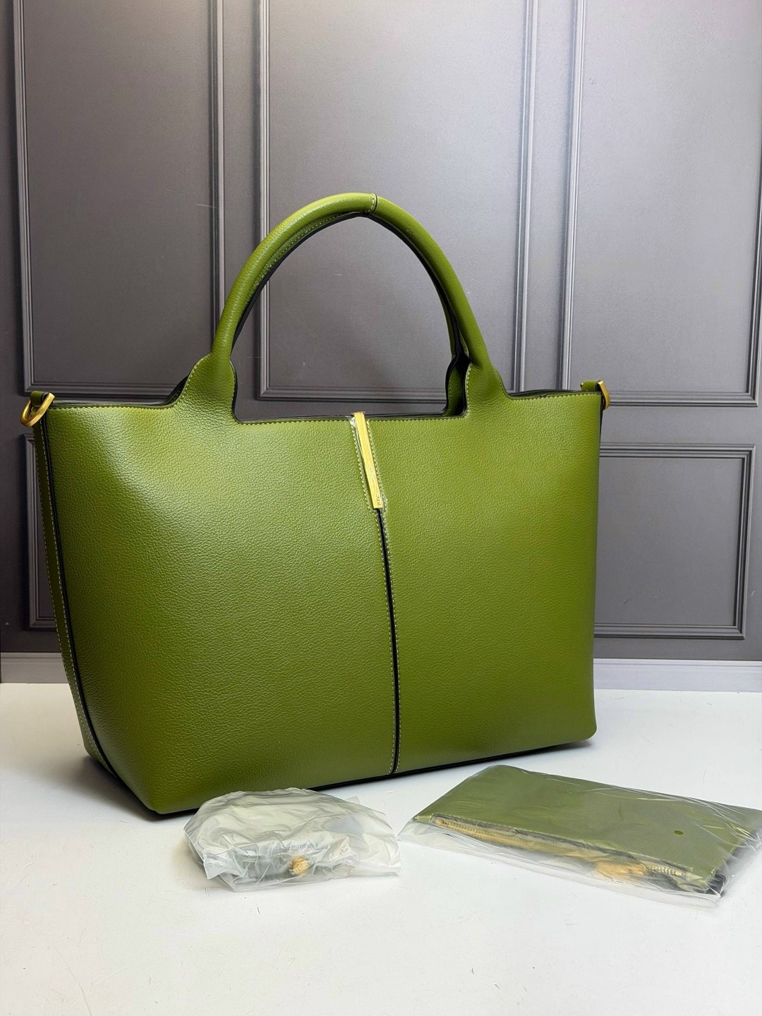 сумка,сумка женская,женская кожаная сумка,модная сумка,прада сумка женская