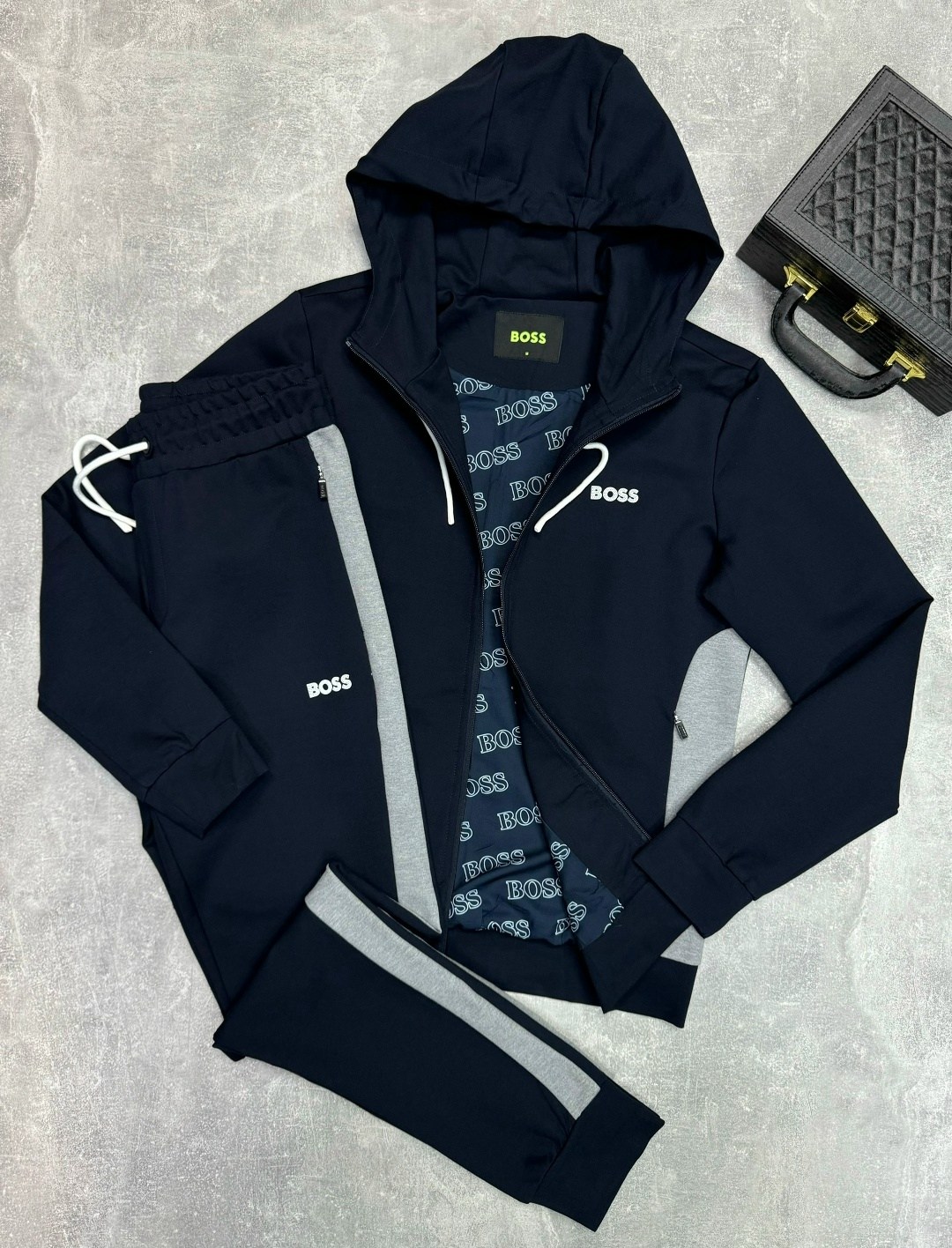 спортивный костюм hugo boss,спортивный костюм boss,спортивный костюм мужской hugo boss,спортивные костюм,мужские спортивные костюмы