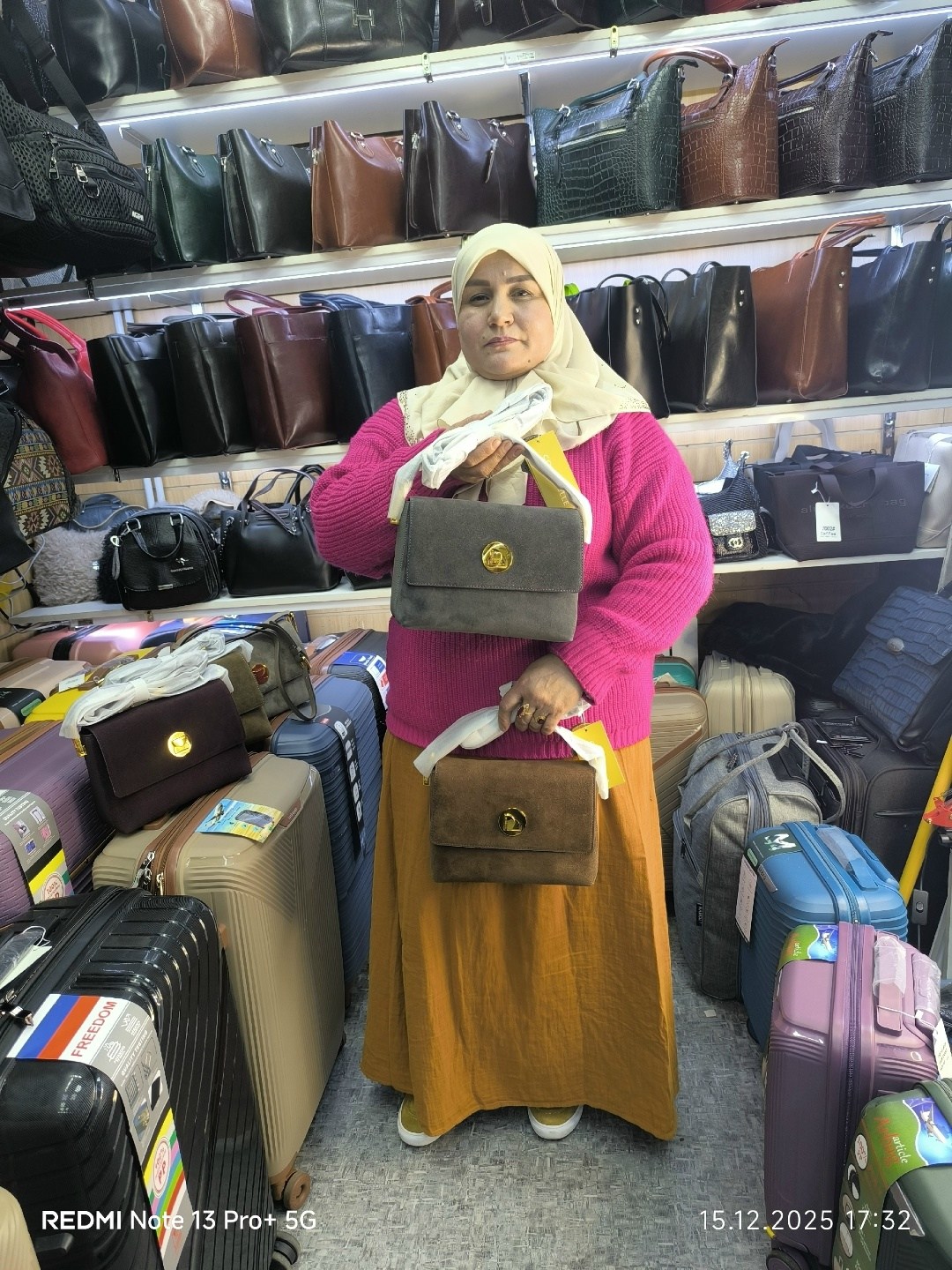 замшевая сумка coccinelle,сумка лия кочинелли,замшевая сумка,сумка coccinelle liya suede,сумка женская