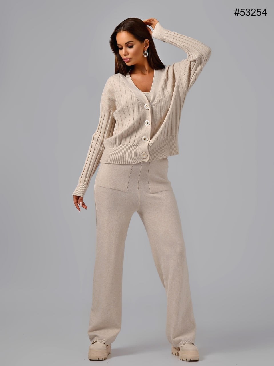 трикотажные костюмы,трикотажный костюм тройка,вязаные костюмы,костюм тройка,вязаный брючный костюм
