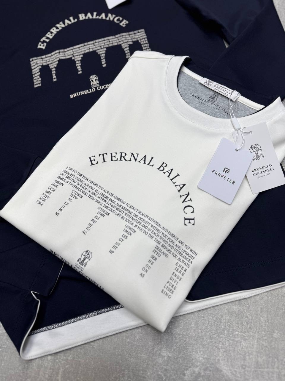 мужские свитшоты,лонгслив brunello cucinelli,мужской лонгслив,брендовые свитшоты,стильный свитшот