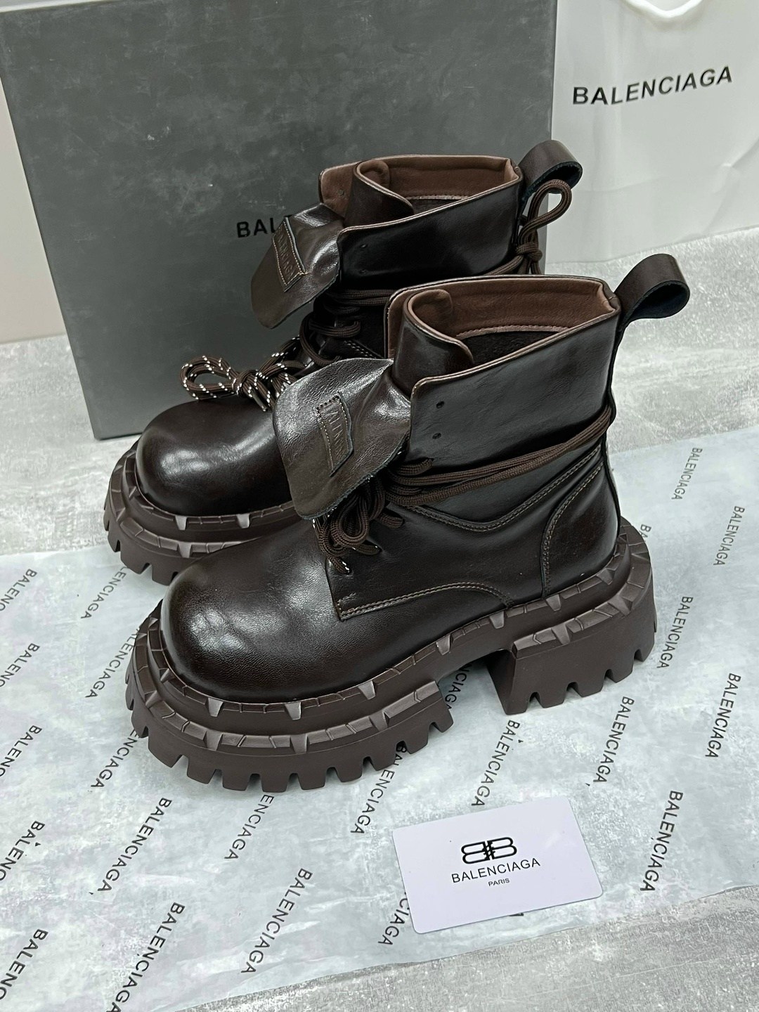 ботинки осенние balenciaga,ботинки balenciaga арт вх101,ботинки balenciaga,ботинки осенние баленсиага balenciaga цвет пурпурно-розовый,ботинки осенние balenciaga premium shoes