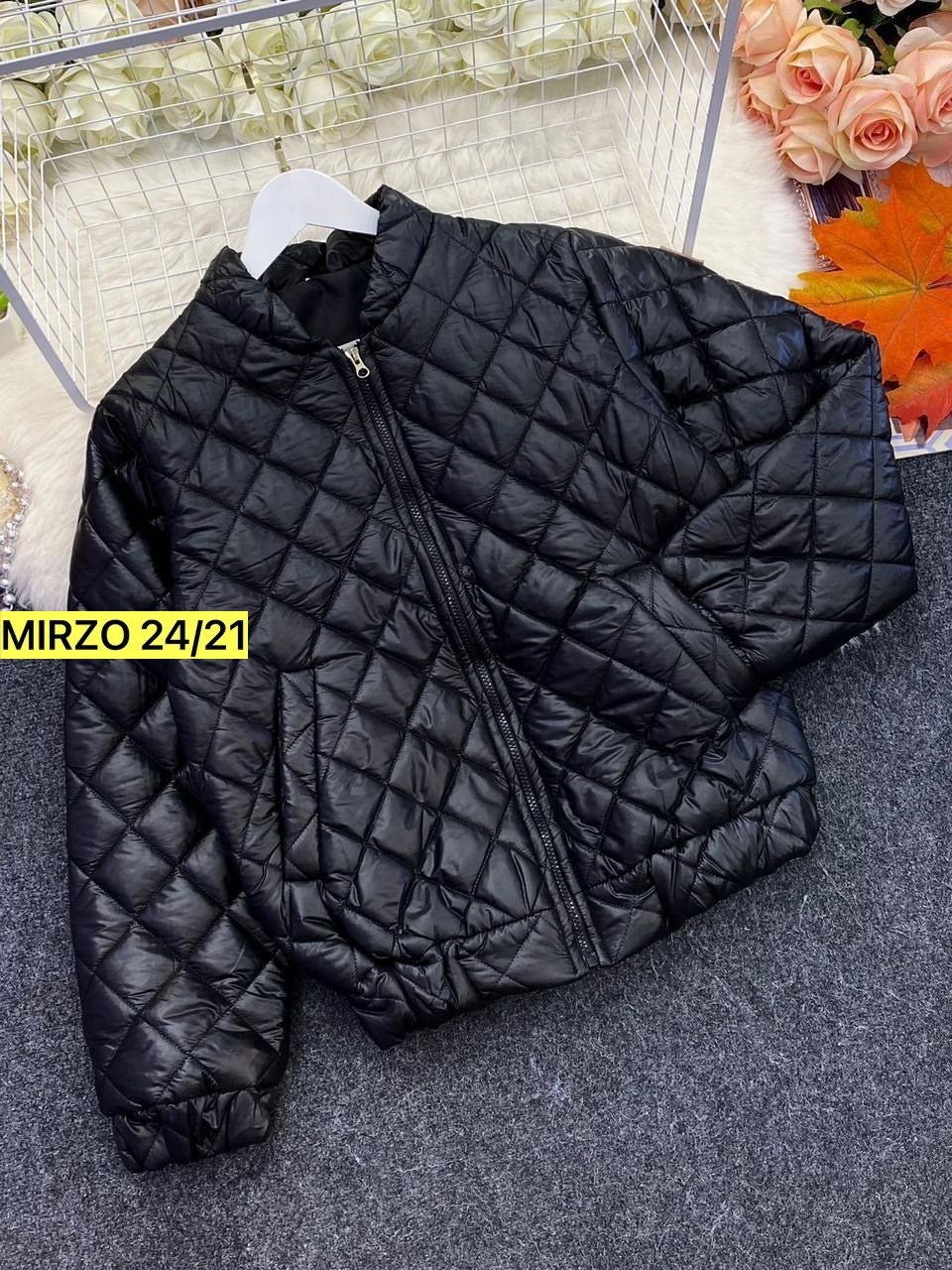 демисезонная куртка,женская куртка,куртка,куртка модная,легкая куртка