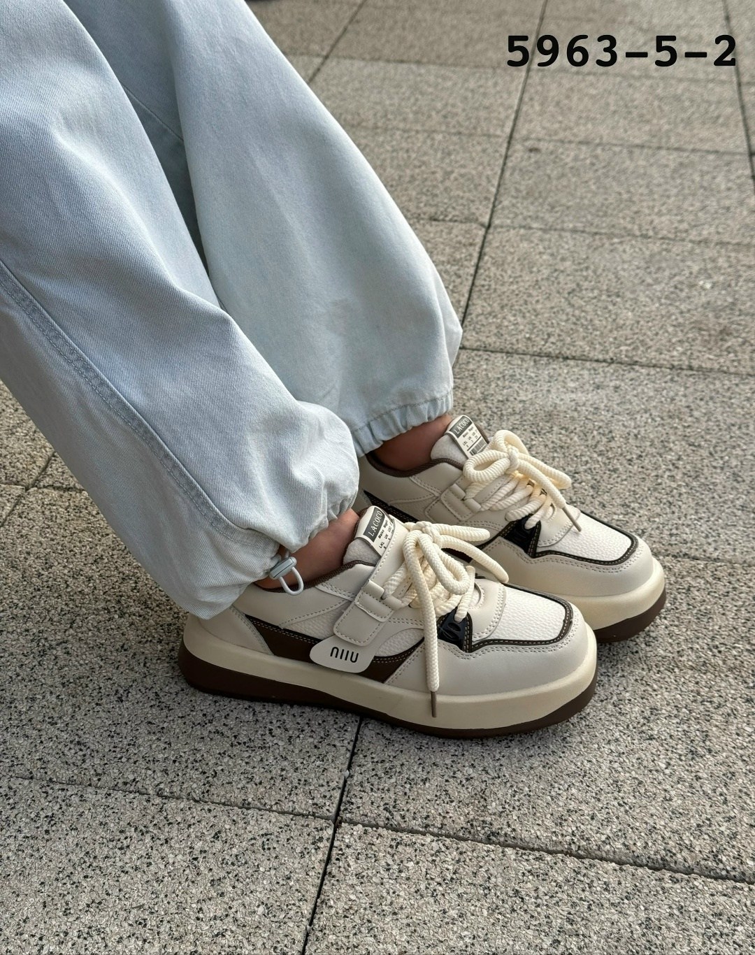 ,кроссовки женскиe,белые подростковые кроссовки,кроссовки подростковые,весенние кроссовки