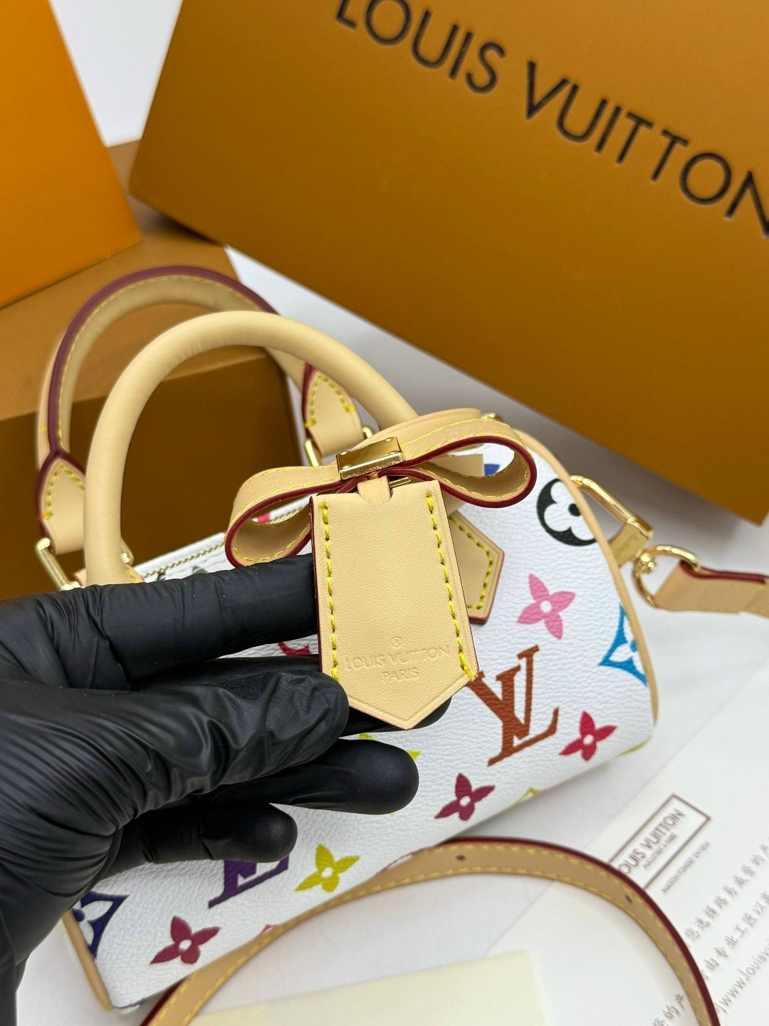 женская большая сумка с принтом louis vuitton,louis vuitton сумка,сумка луи виттон,louis vuitton сумка на плечо,сумка женская косметичка луис виттон