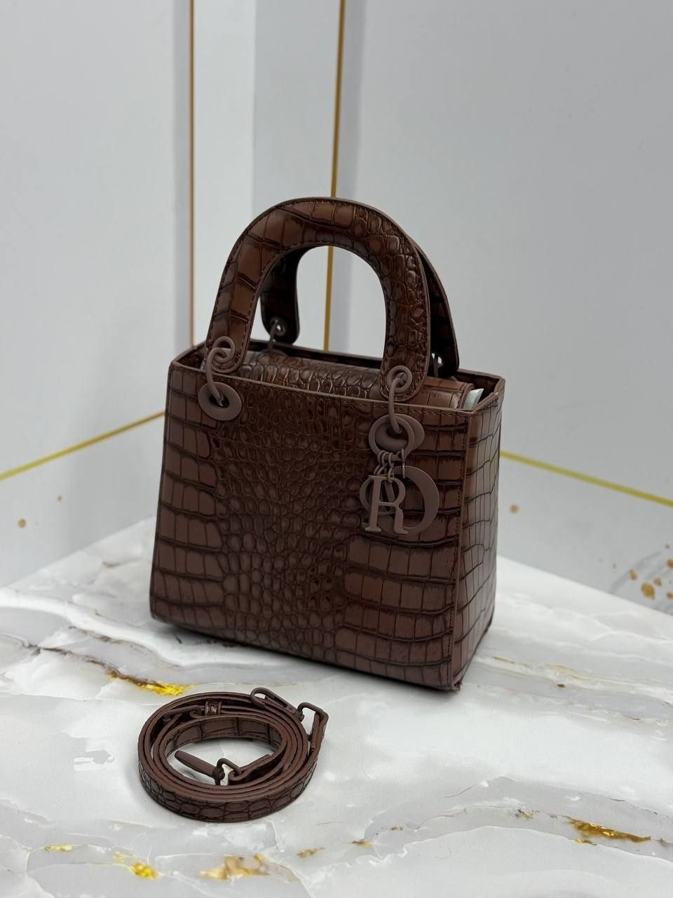 сумка кристиан диор леди,сумки диор,dior-real-crocodile-leather-lady-dior-tote-bag,сумка диор реплика,леди диор сумка