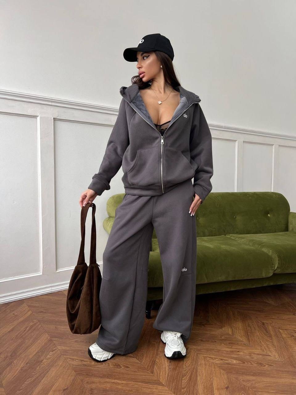 костюм спортивный женский,костюм на флисе,женский костюм на флисе,спортивный костюм,костюм женский