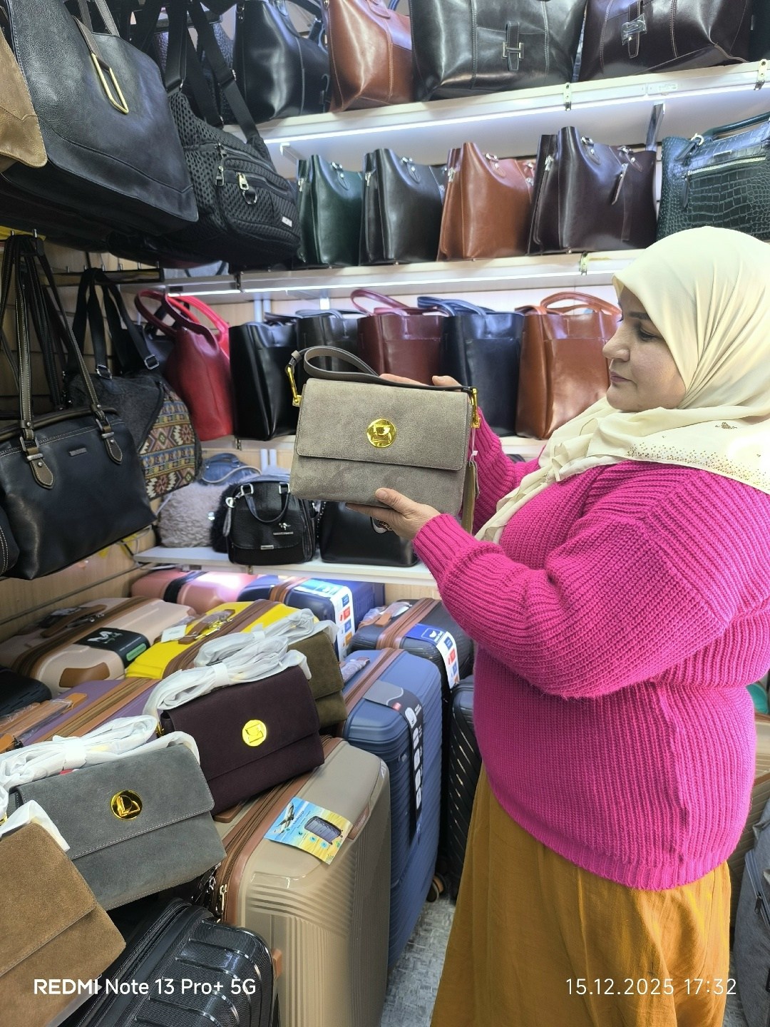 замшевая сумка coccinelle,сумка лия кочинелли,замшевая сумка,сумка coccinelle liya suede,сумка женская