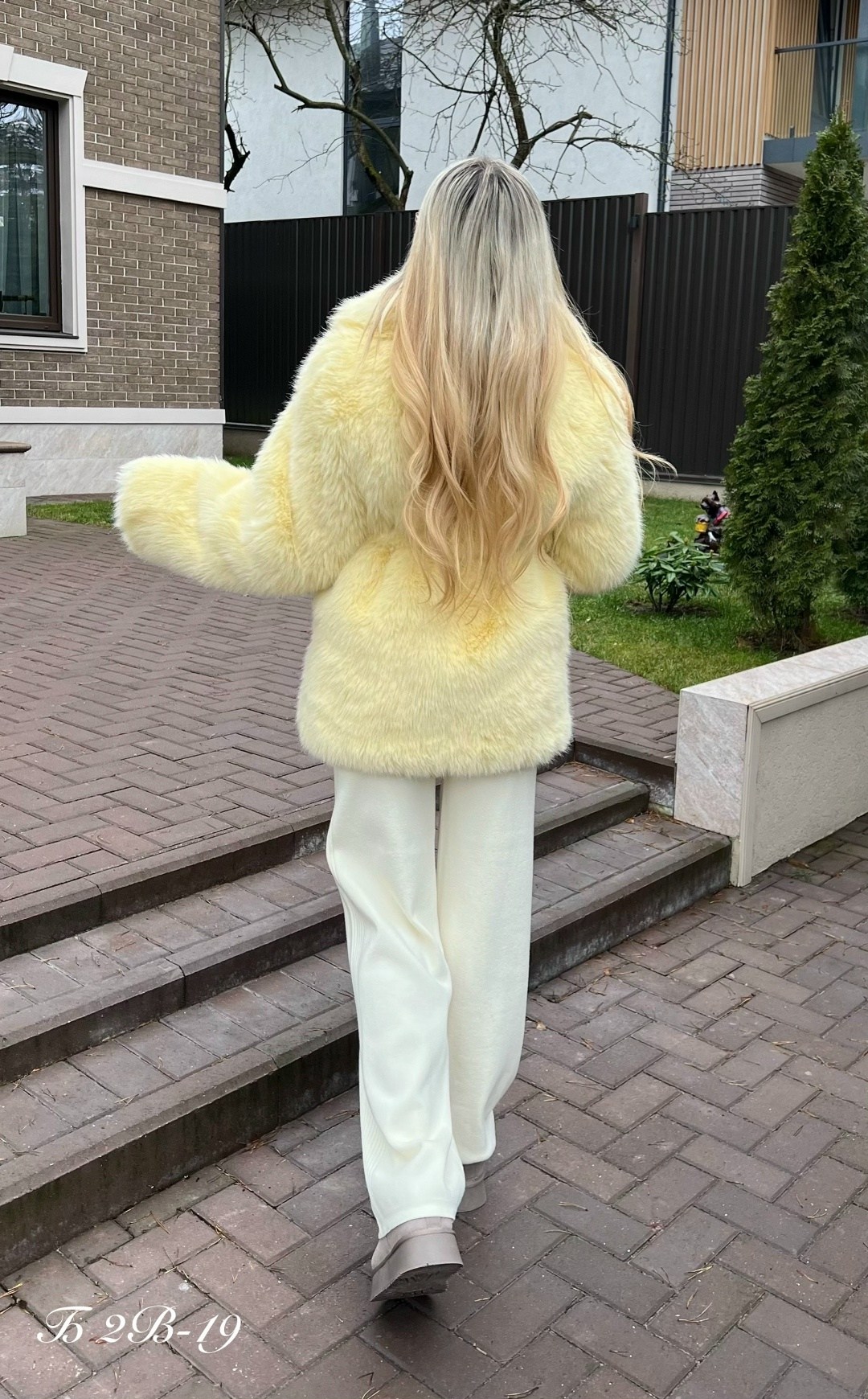 искусственная шуба,шуба из экомеха,шуба голубая,шубка,эко шуба из искусственного меха shubeco голубой