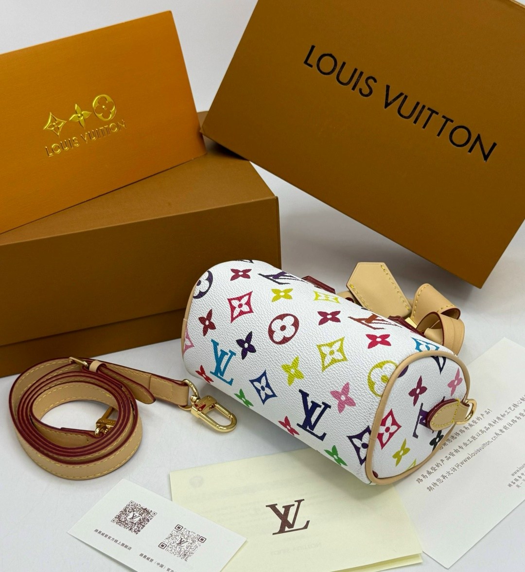 женская большая сумка с принтом louis vuitton,louis vuitton сумка,сумка луи виттон,louis vuitton сумка на плечо,сумка женская косметичка луис виттон