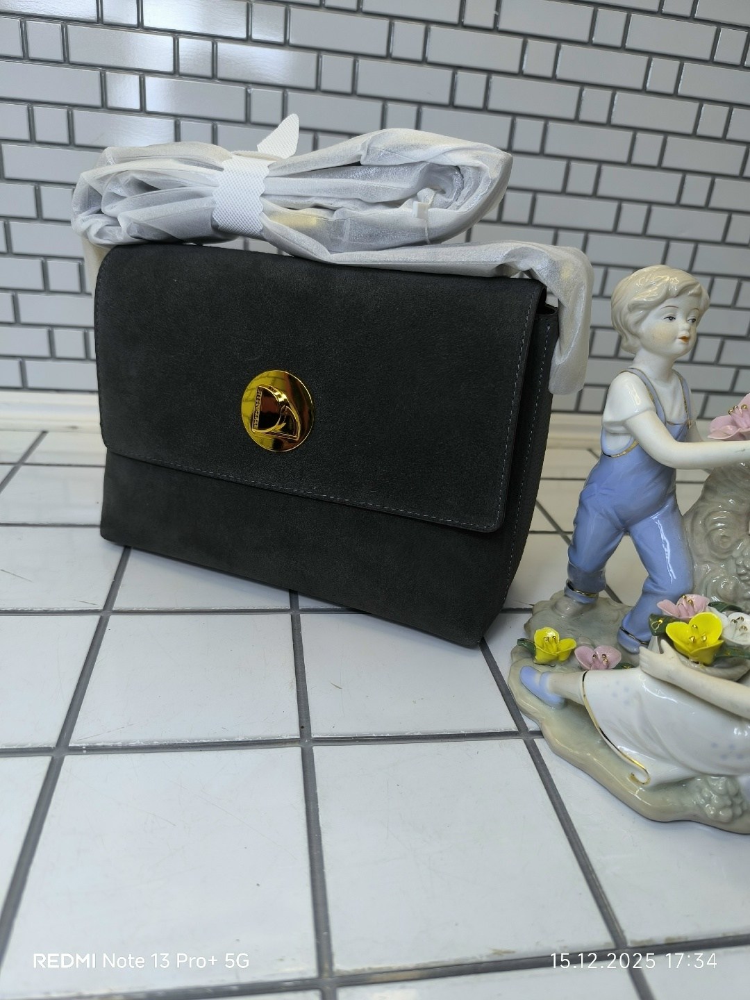 замшевая сумка coccinelle,сумка лия кочинелли,замшевая сумка,сумка coccinelle liya suede,сумка женская