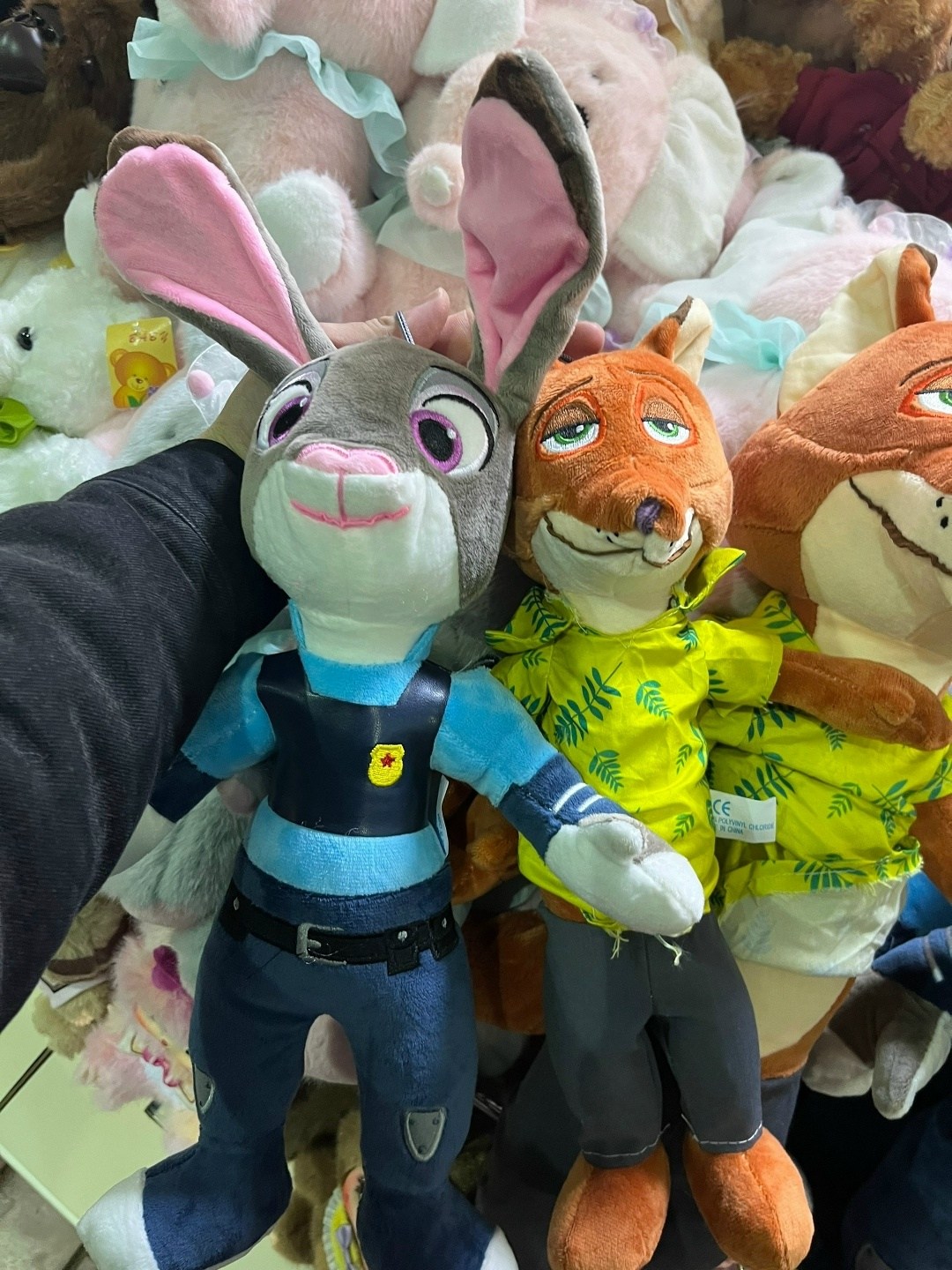 мягкая игрушка зверополис,зверополис игрушка,мягкая игрушка "зверополис" лис ник уайлд,игрушки ник и джуди,мягкие игрушки зверополис джуди хопс и ник уайл 40 см