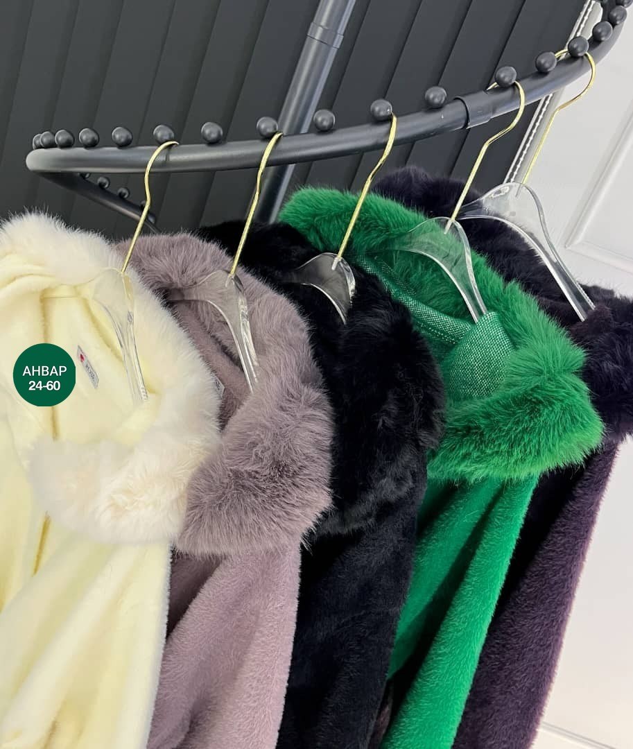меховое пальто,пальто с мехом,меховое пальто с капюшоном,зеленая искусственная шуба,шуба из искусственного меха
