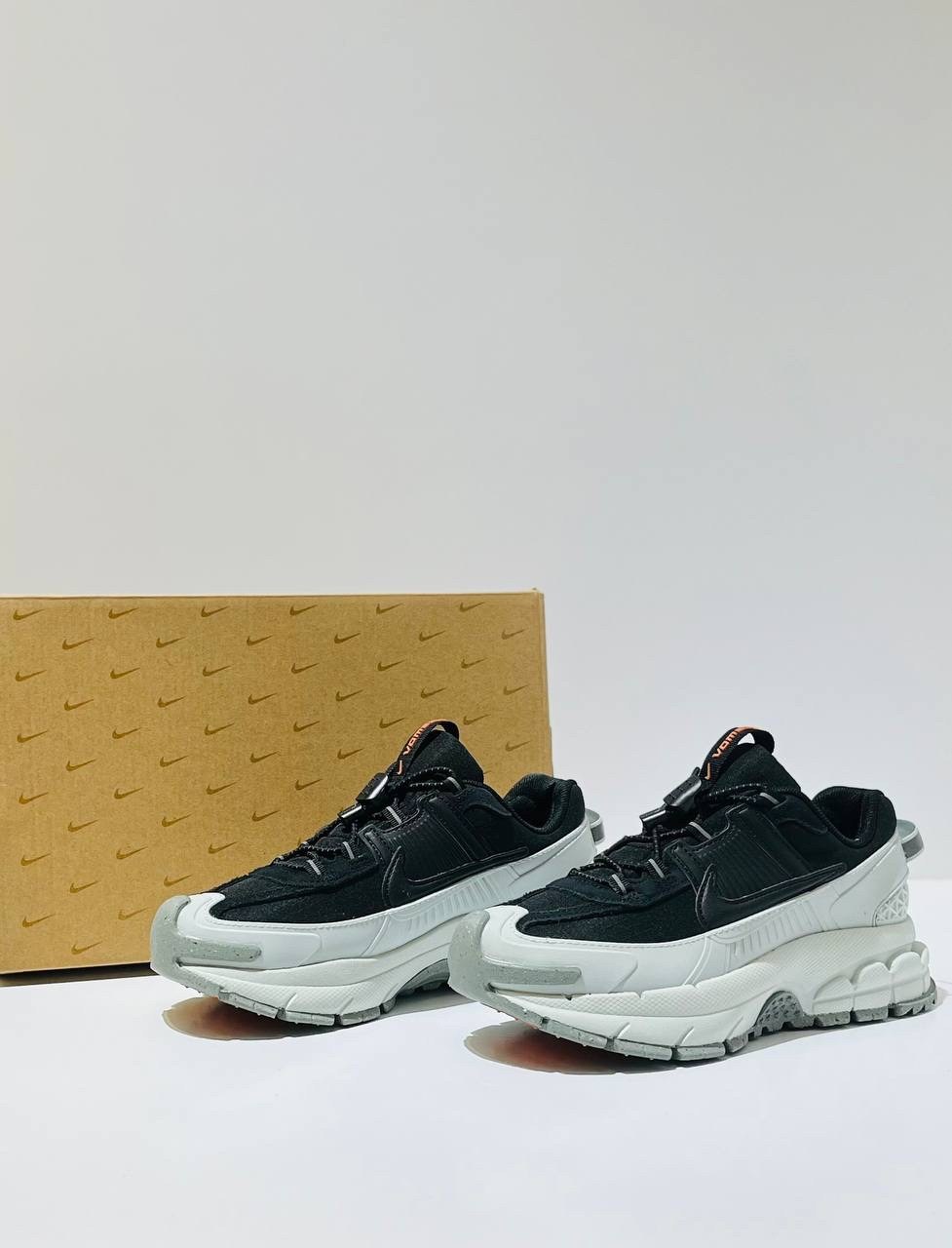 nike zoom vomero 5 roam "black/light silver",кроссовки nike air zoom vomero,nike zoom vomero 5 roam "black/light silver" fv2295-001,кроссовки nike zoom vomero 5,кроссовки nike air zoom vomero 5