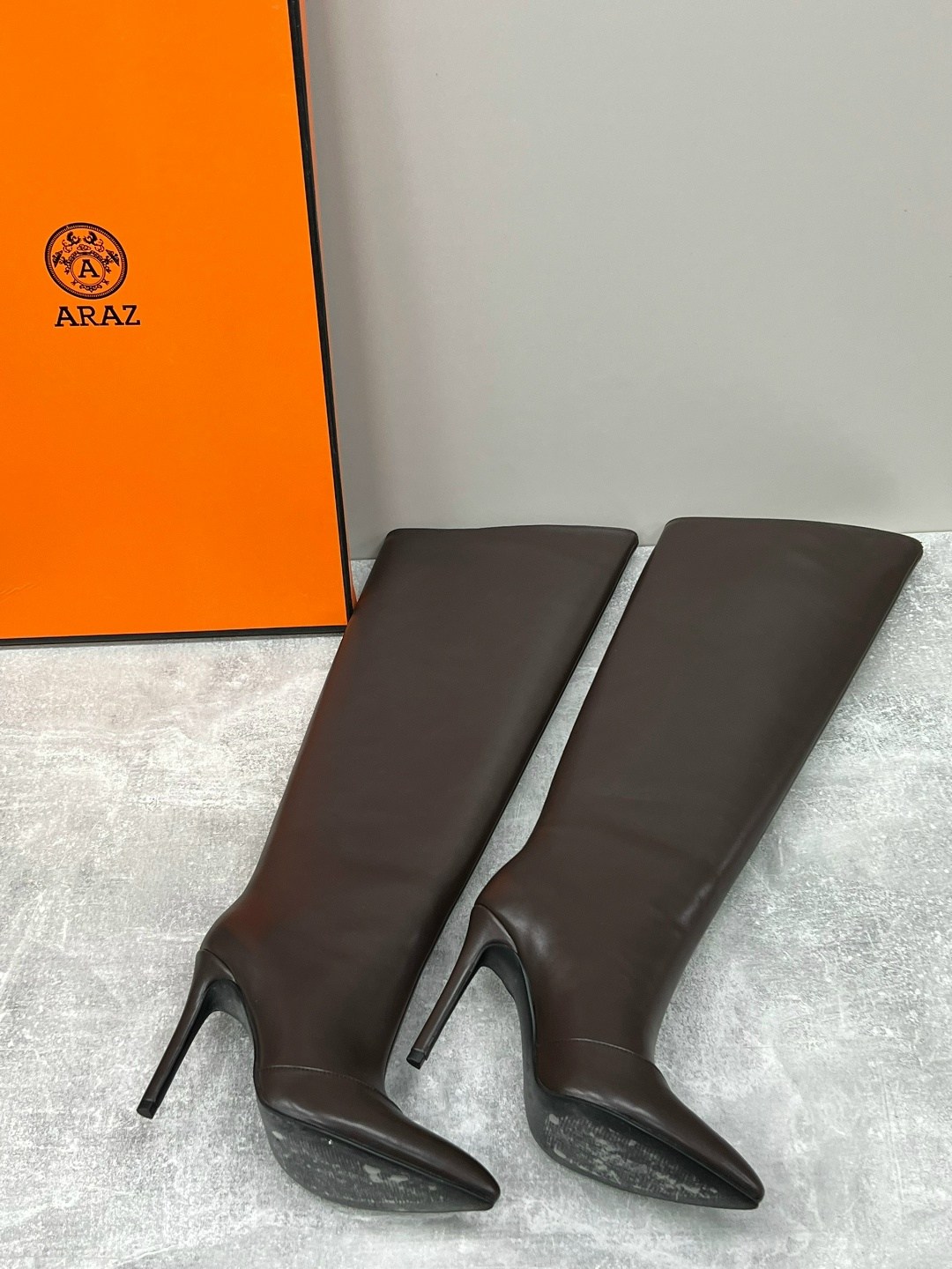 женские сапоги,кожаные высокие сапоги balenciaga,модные сапоги,сапоги,сапоги высокие