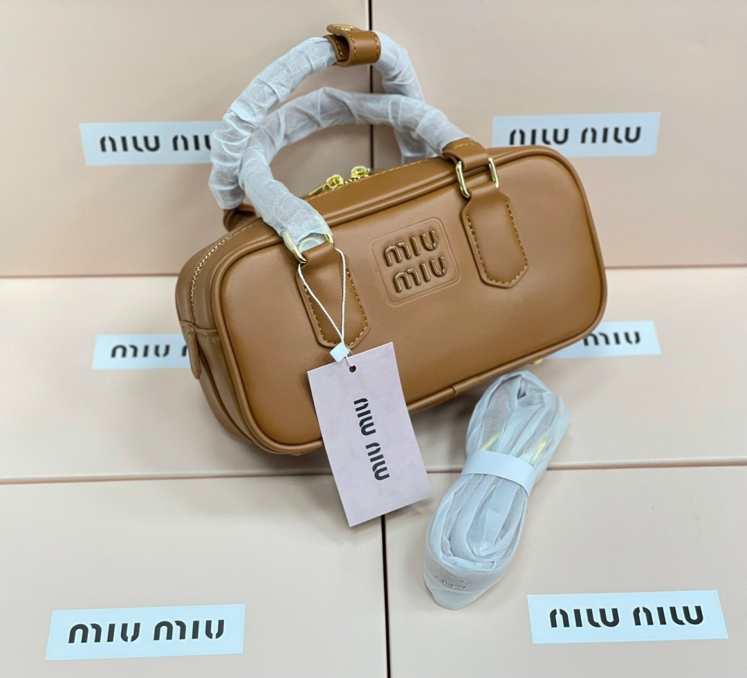 сумка miu miu,сумка,женская сумка miu miu,сумочка женская,женская сумка