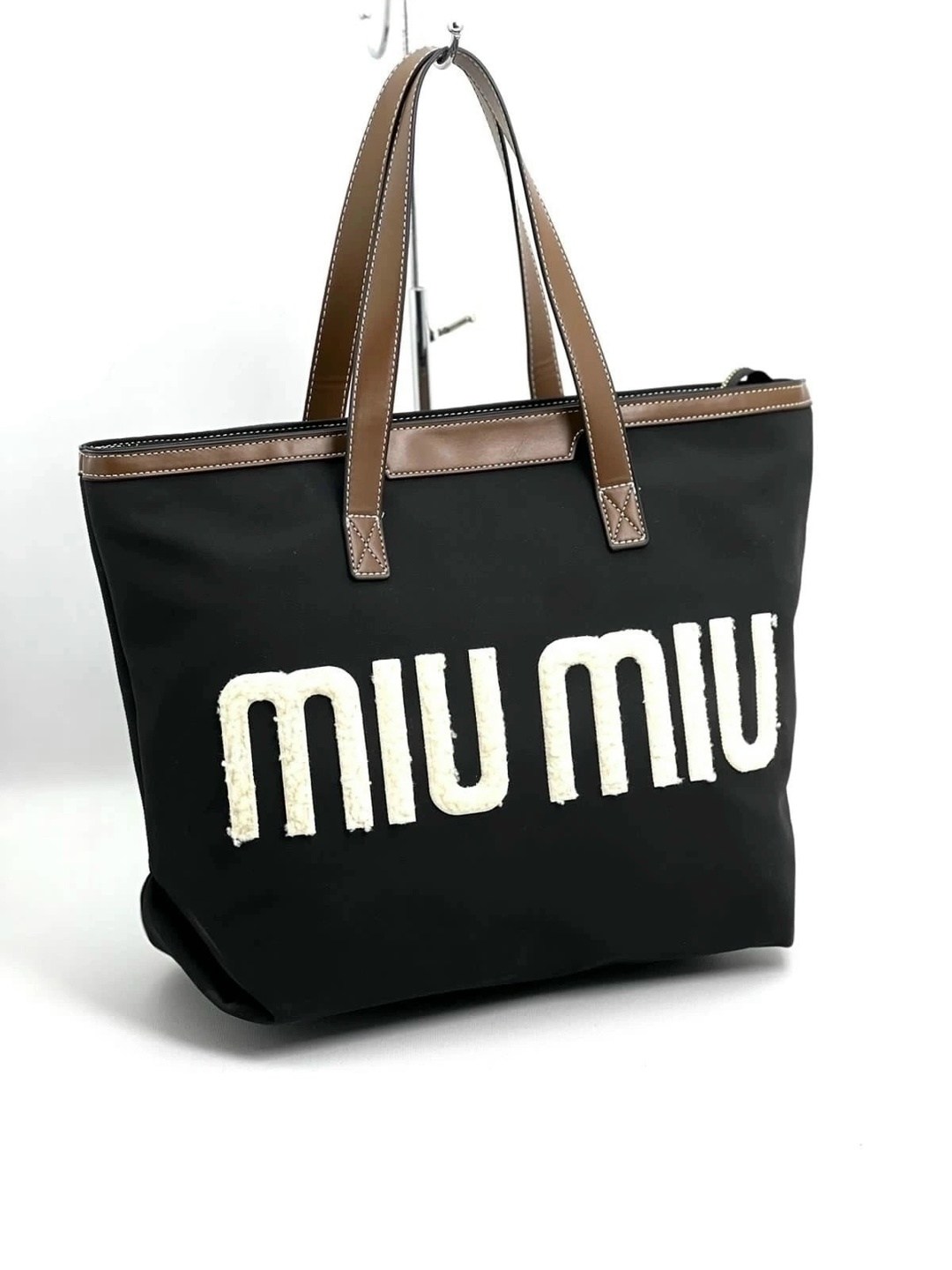 сумка,сумка miu miu,женские сумки,сумка тоут большая miu miu,сумки тоут