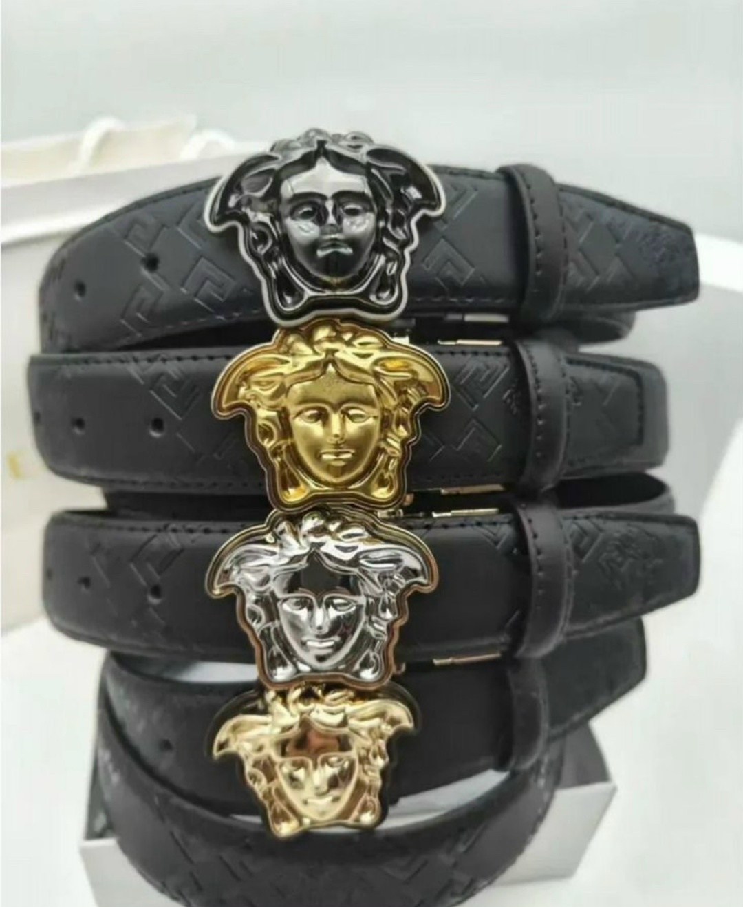 ремень кожаный versace ferragamo,ремень versace,ремень мужской versace belt цвет черный,ремень мужской versace,ремень версаче мужской
