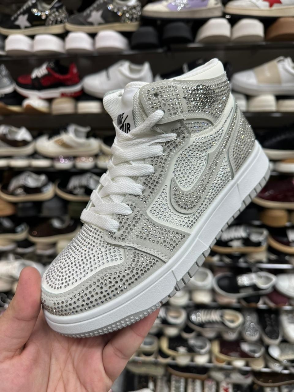 кроссовки,блестящие кроссовки,кроссовки со стразами,классные кроссовки, кроссовки