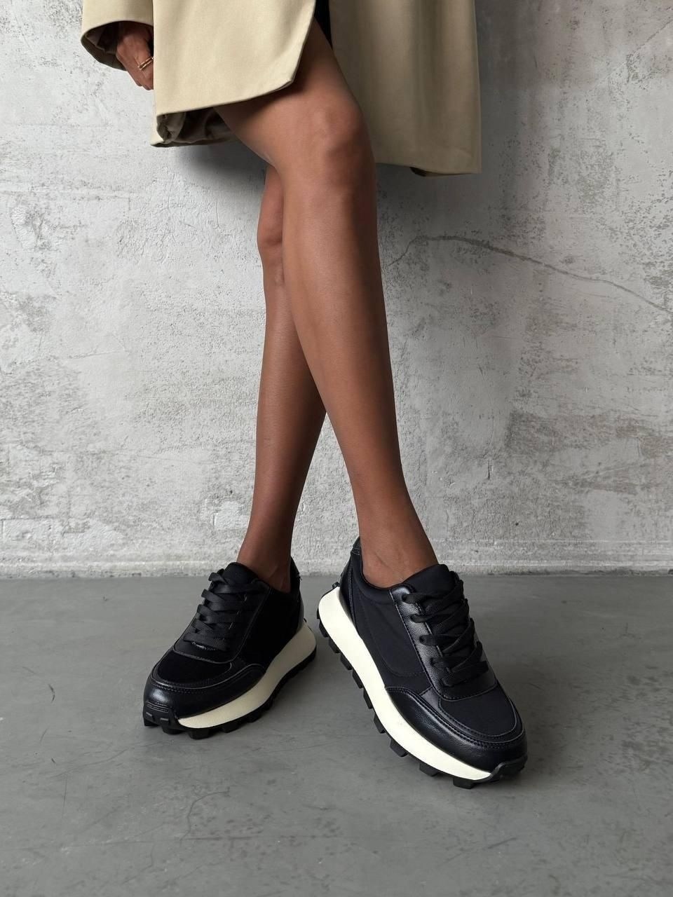 ,кроссовки женские,кроссовки женские черные кожаные с белой подошвой,кроссовки кожа,черные кроссовки