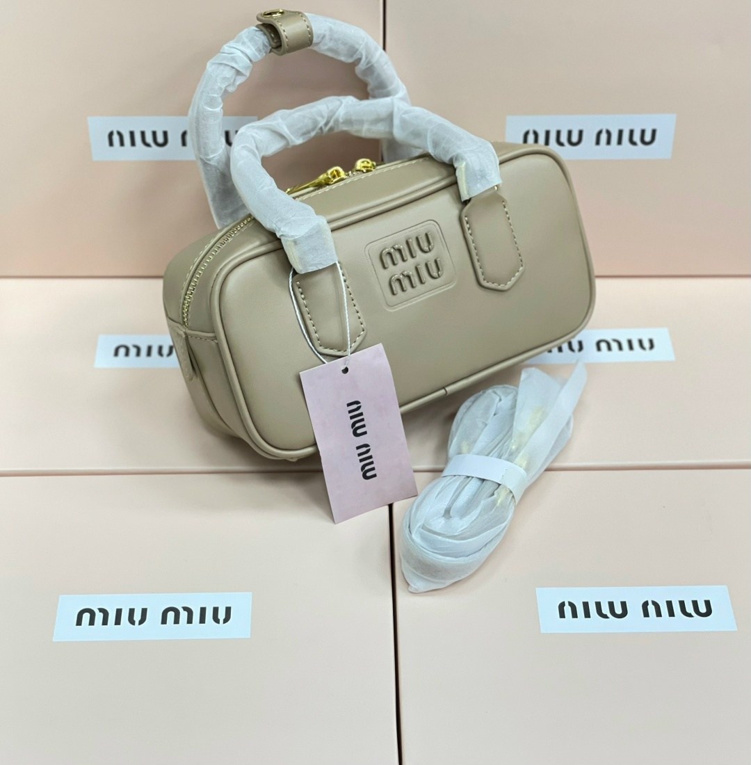 сумка miu miu,сумка,женская сумка miu miu,сумочка женская,женская сумка
