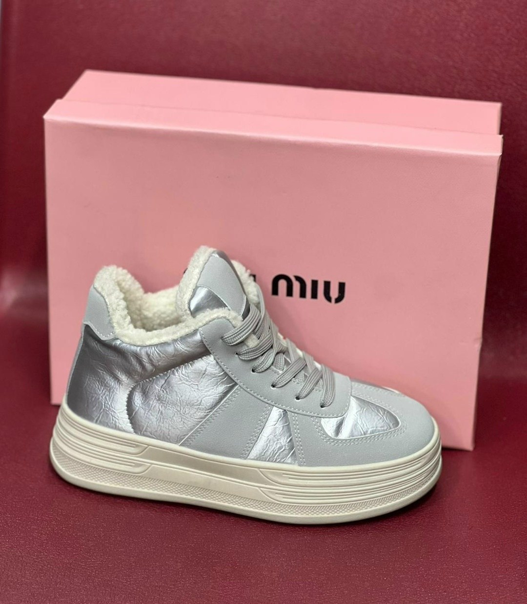 кроссовки женские miu miu,женские кожаные кроссовки на меху miu miu 2025 светло-серые,кроссовки кеды miu miu на меху зима размер 36-40,кеды женские зимние miu miu,кожаные зимние кеды miu miu p data-ts