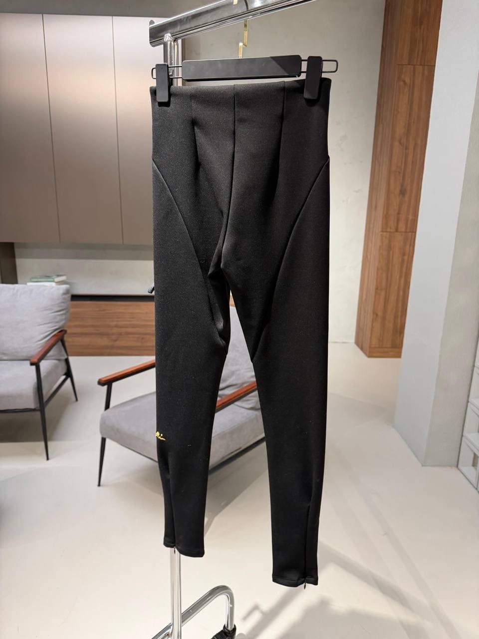 женская кофта,модная ,джинсы и штаны,леггинсах