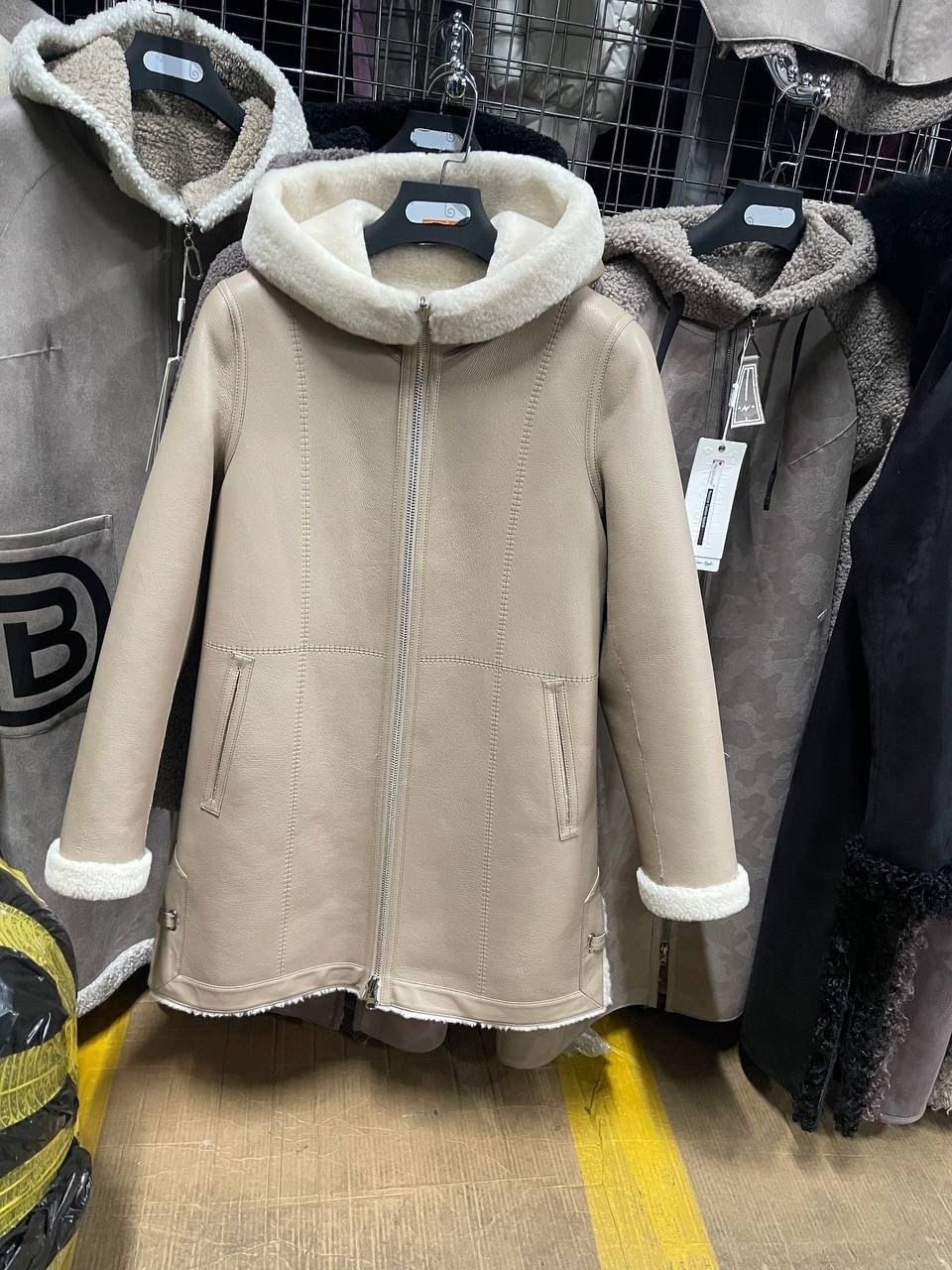 дублёнка женская,дубленка женская с капюшоном,дублёнка женская зимняя,белая дубленка,дубленка зимняя