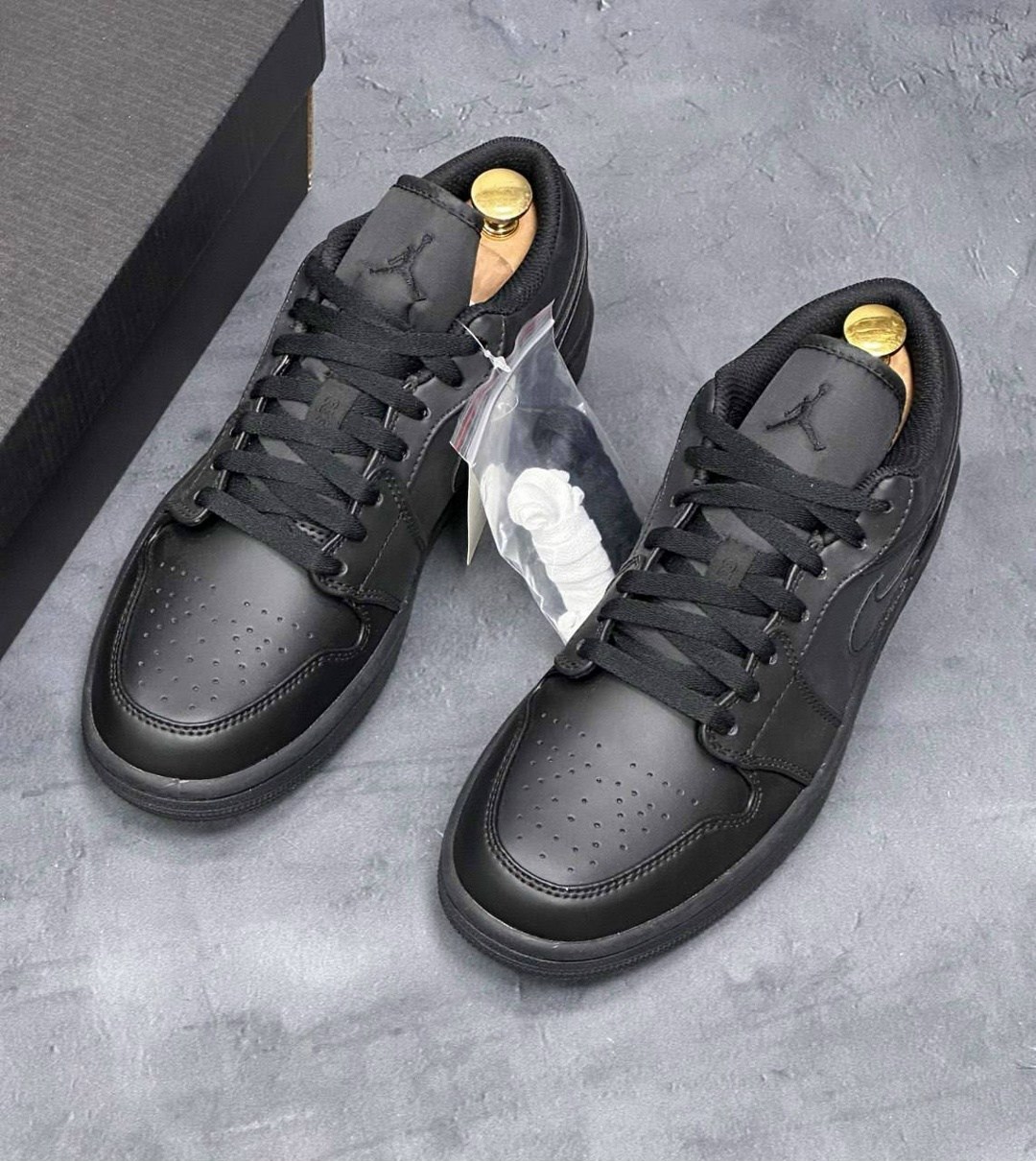 air jordan 1 low "triple black",jordan 1 low "triple black",кроссовки nike air jordan 1 low,nike air jordan 1 low,nike air jordan 1 low black
