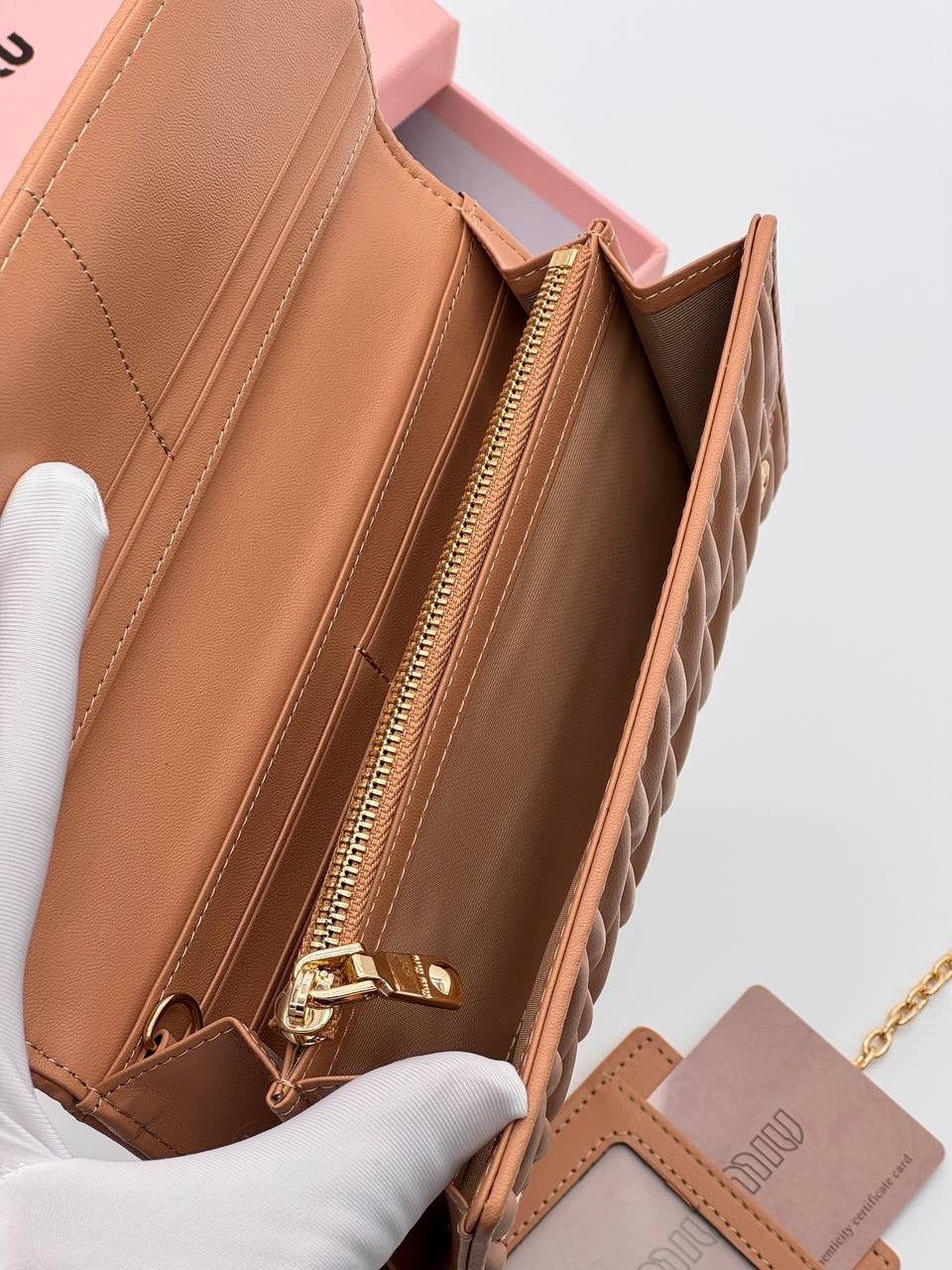 кошелек миу миу,кошелек miu miu,женские кошельки,модный кошелек,кошельки для женщин