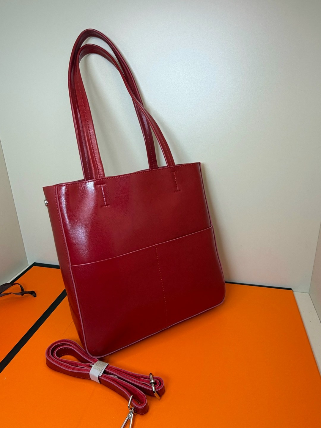 женская сумка шоппер из натуральной кожи,сумка женская из натуральной кожи красная,сумка женская большая на плечо из натуральной кожи шоппер,женская кожаная сумка шоппер,женская кожаная сумка