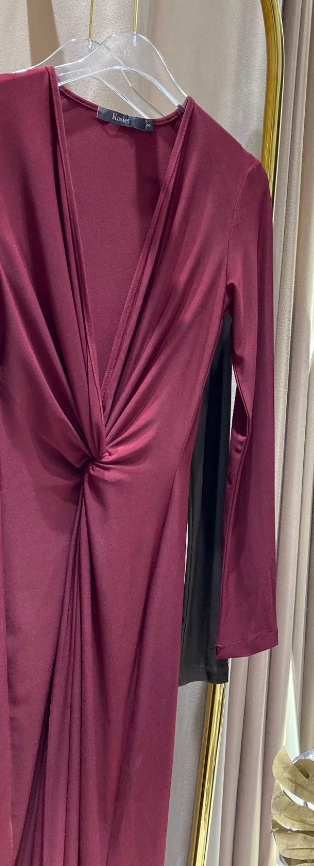 длинное платье с разрезом,вечернее платье с разрезом,платье с высоким разрезом,платье макси с разрезом,облегающее платье