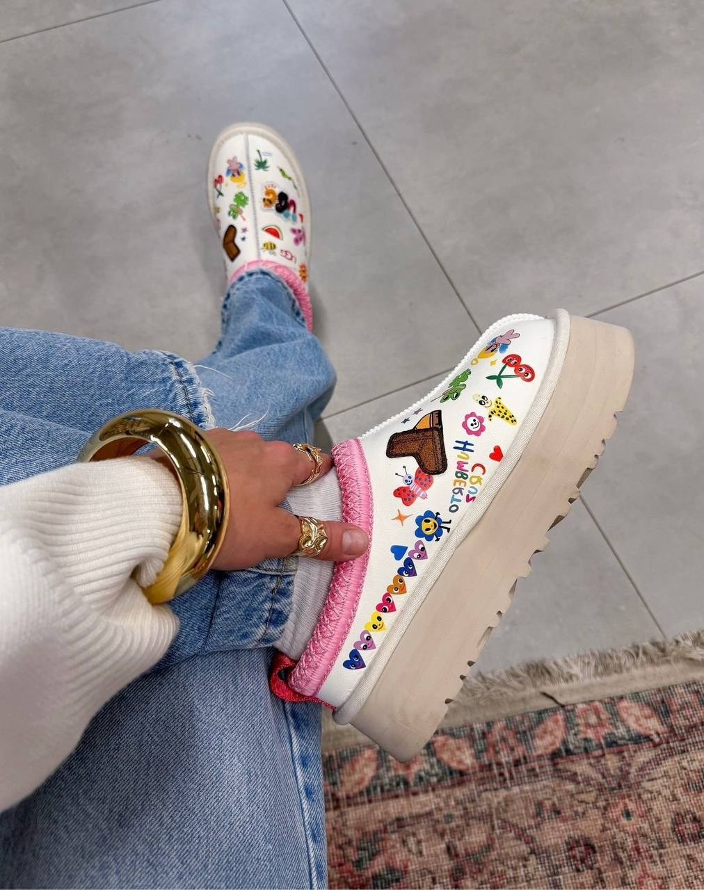 ugg tazz slipper wmns humberto cruz pop sketch,,женская  ugg lifestyle белый,женские кроссовки ugg tazz slipper pop sketch розовый белый,женская