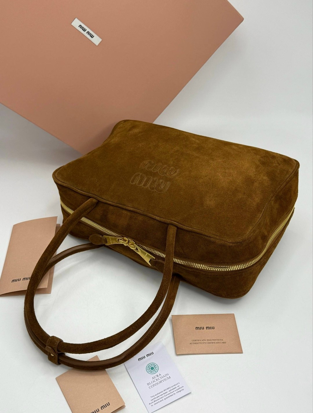 сумка женская замшевая тоут большая miu miu,сумка miu miu натуральная замша,женская замшевая сумка miu miu arcadie коричневая,сумка miu miu замшевая коричневая,сумка женская miu miu