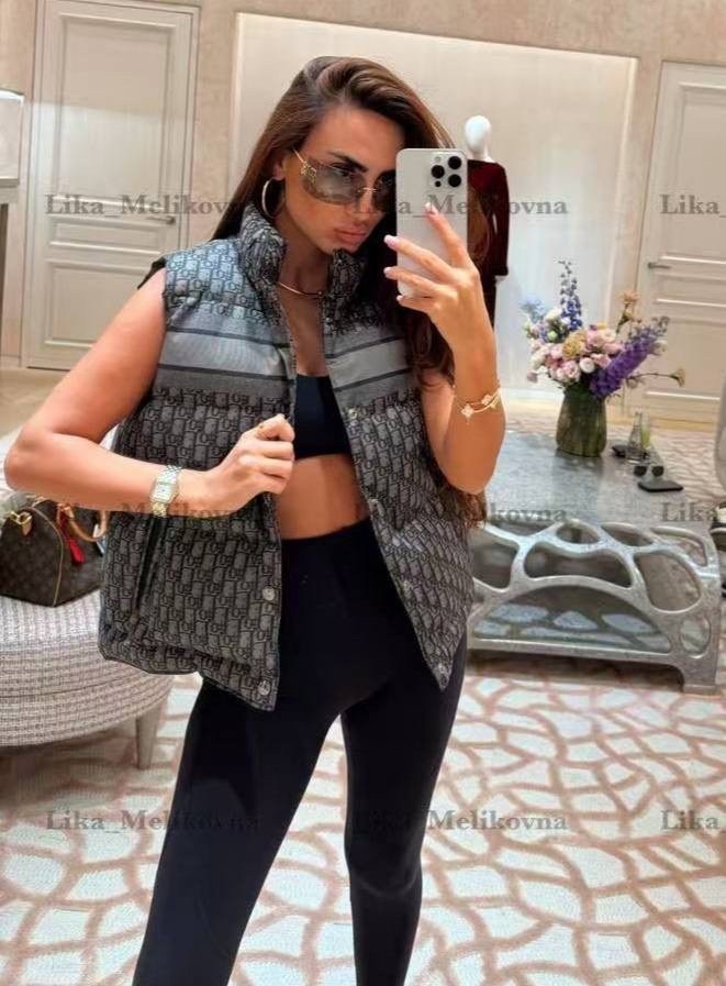 жилетка диор,жилетка женская,стильная жилетка,жилетка кристиан диор,жилетка