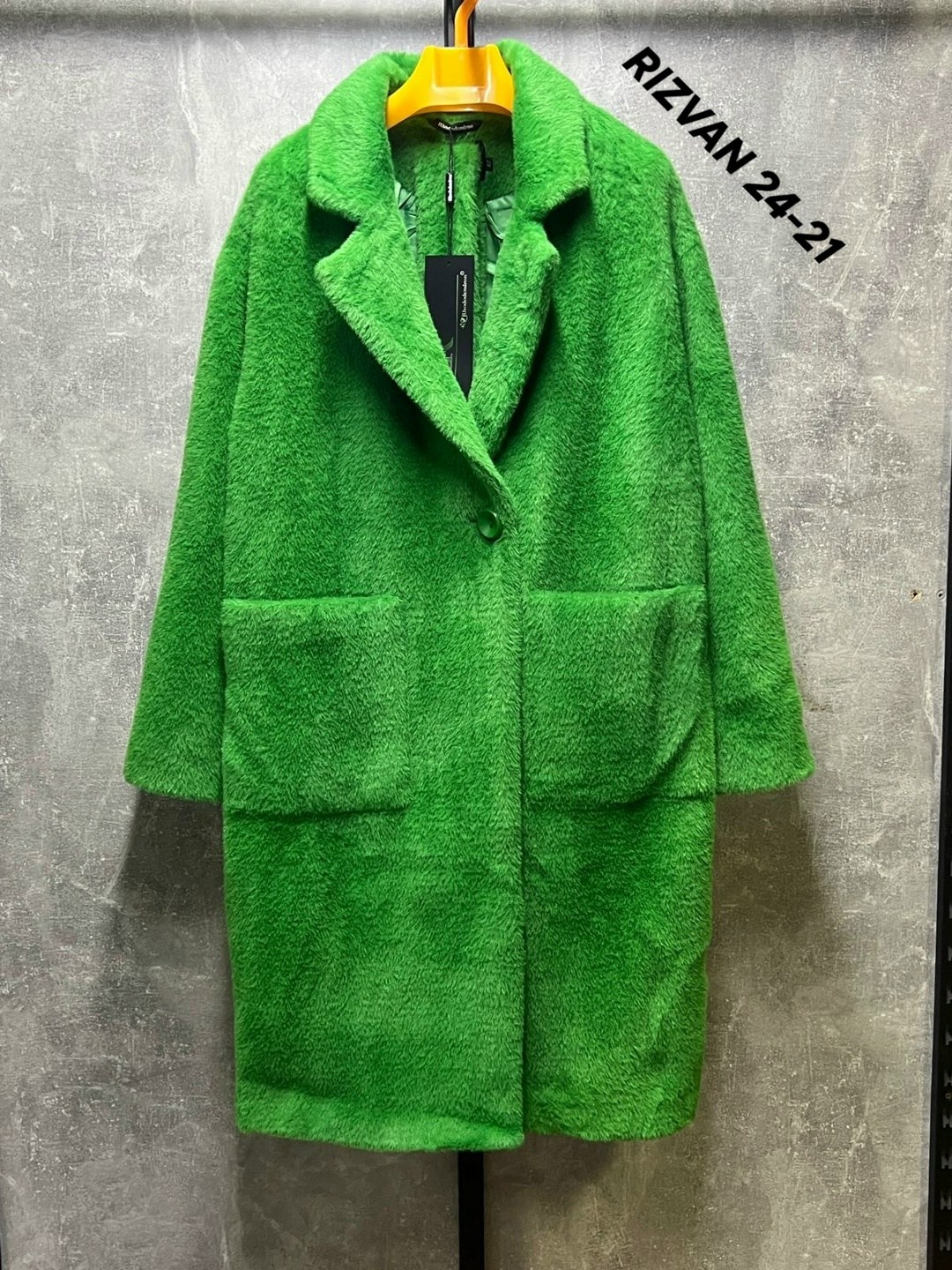 пальто модное,пальто демисезонное,стильное пальто,женское пальто,зеленое пальто