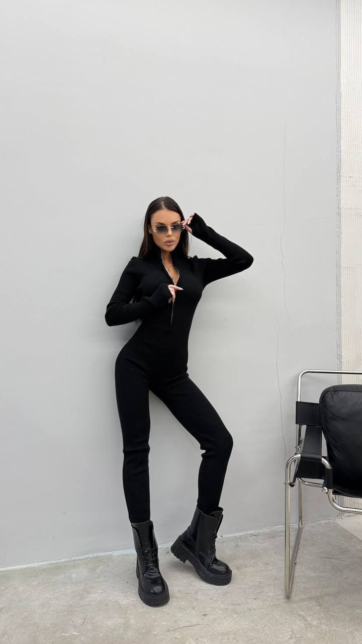 комбинезон с молнией в рубчик спортивный брючный forever&ever,комбинезон трикотажный облегающий чёрный,комбинезон женский спортивный,комбинезон спортивный в рубчик,комбинезон спортивный