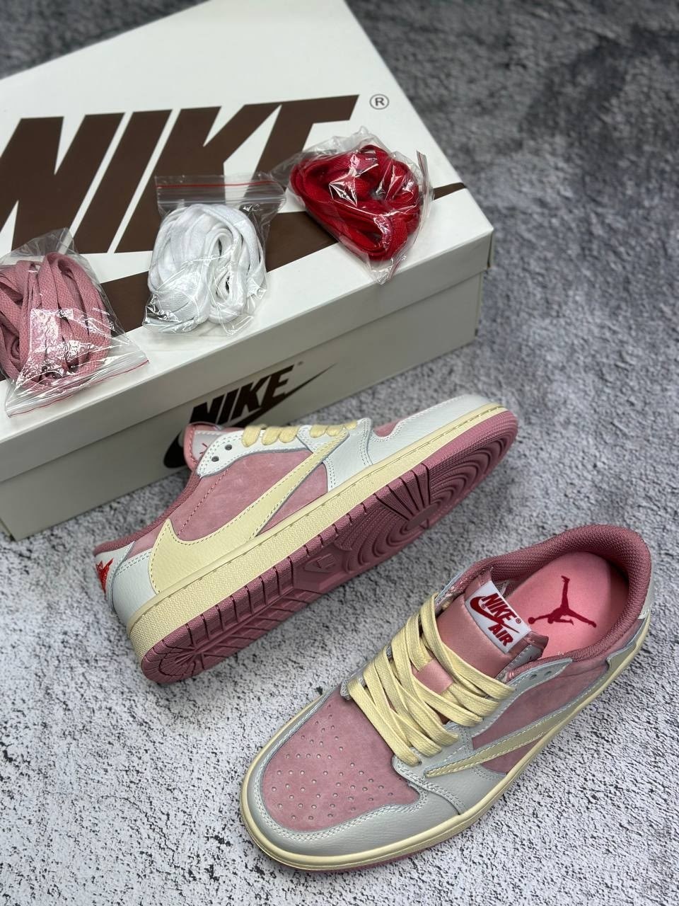 travis scott x air jordan 1 low sail shy pink,кроссовки travis scott x air jordan 1 low,женские кроссовки nike air jordan 1 low travis scott розовые,кроссовки air jordan 1 low x travis scott 'shy pink