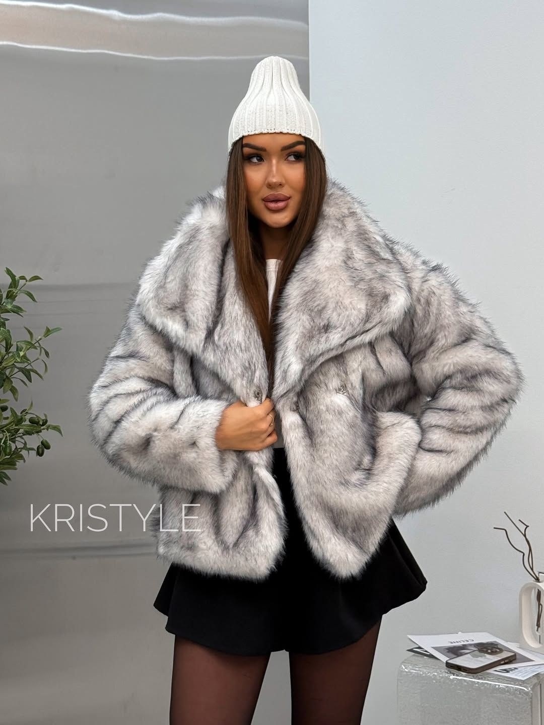 шубка из искусственного меха,искусственная шуба короткая,шуба короткая серая экомех yana furs,шуба искусственная,шубка из искусственного меха на дубленчатой основе