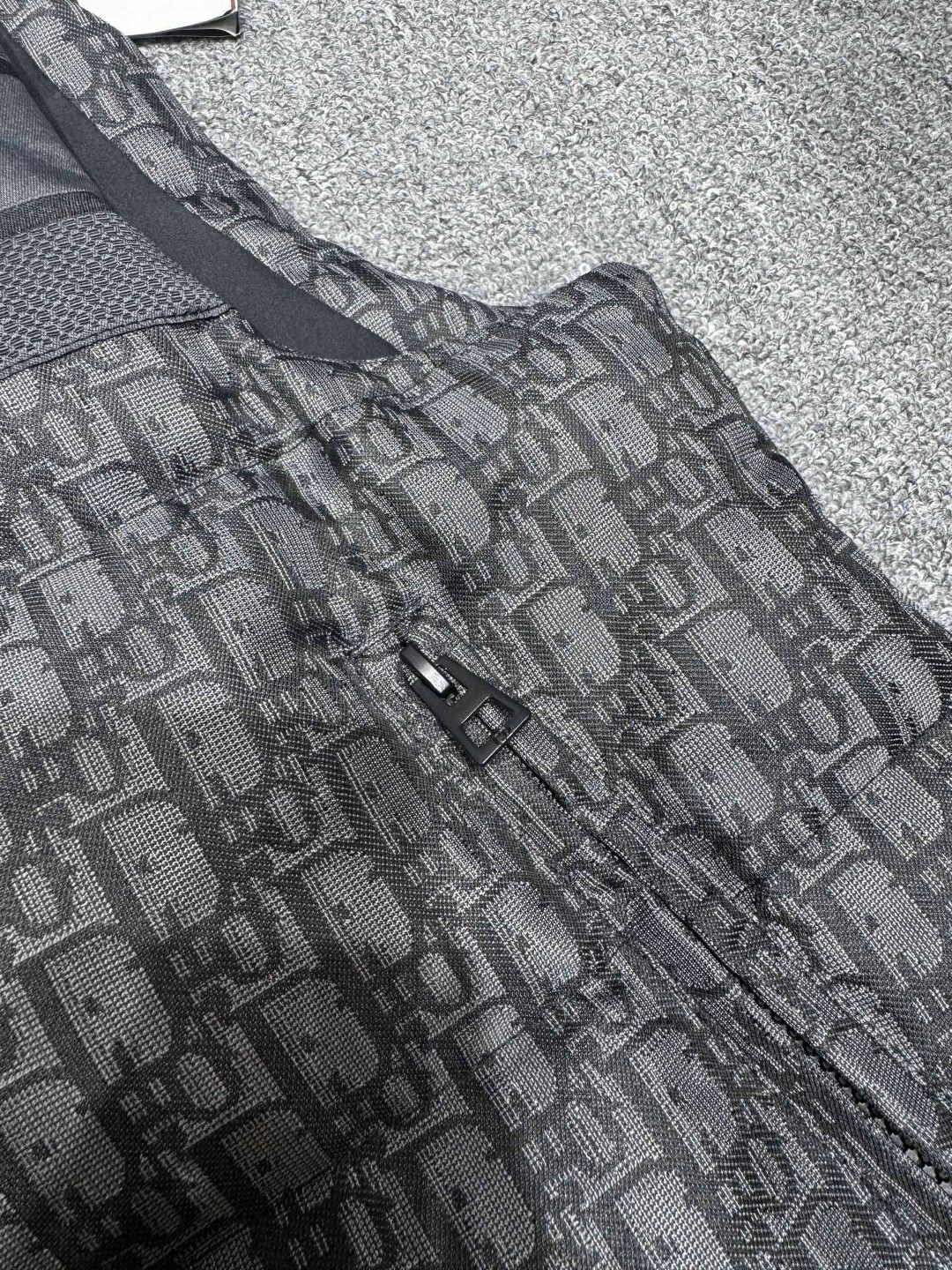 жилетка диор,жилетка женская,стильная жилетка,жилетка кристиан диор,жилетка