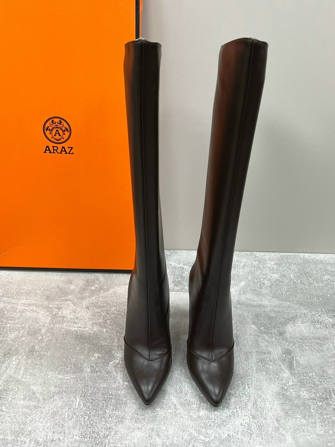 женские сапоги,кожаные высокие сапоги balenciaga,модные сапоги,сапоги,сапоги высокие