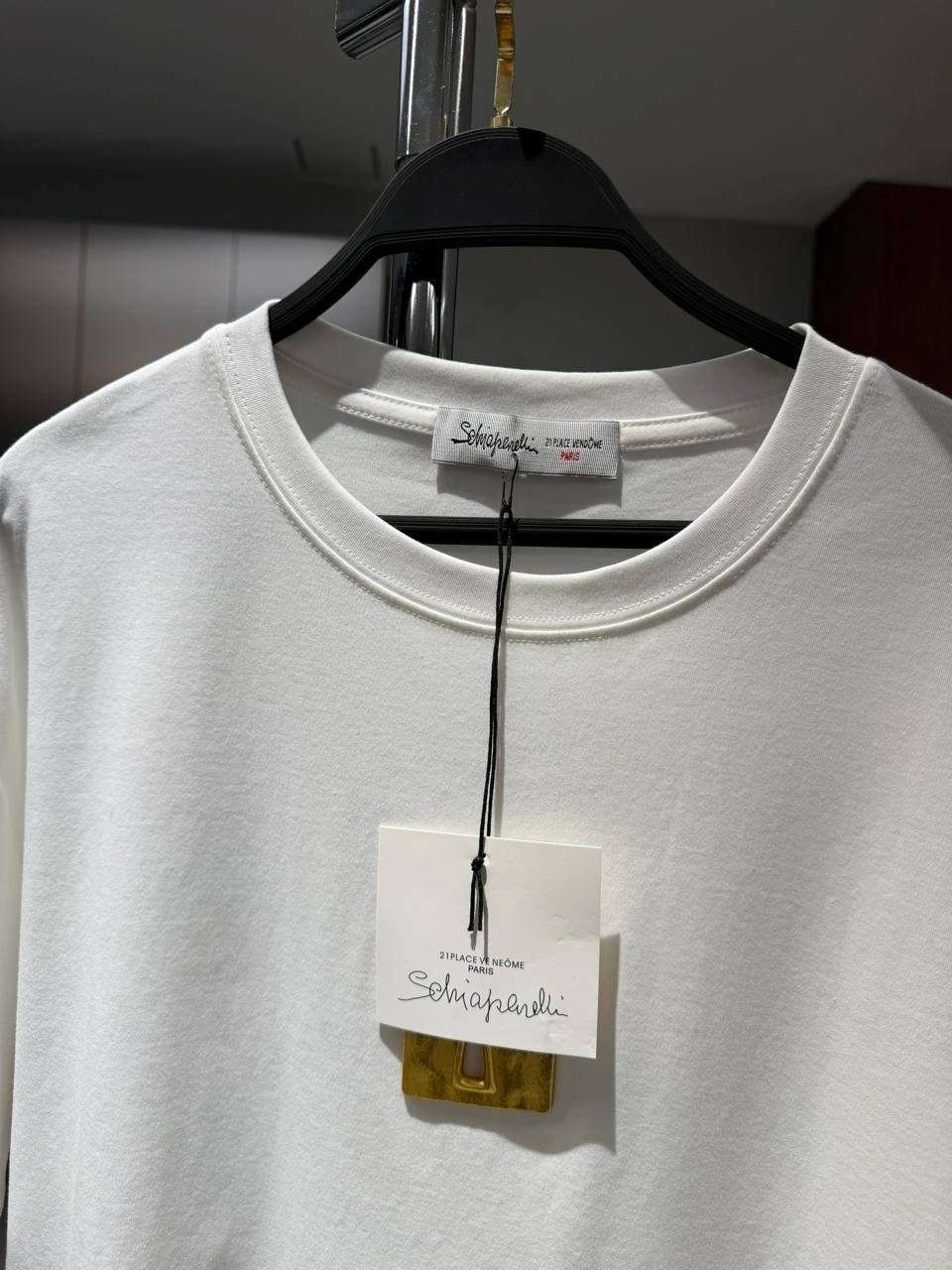 футболки оверсайз женские,футболка оверсайз,футболка оверсайз с принтами,модные образы,стильная футболка оверсайз