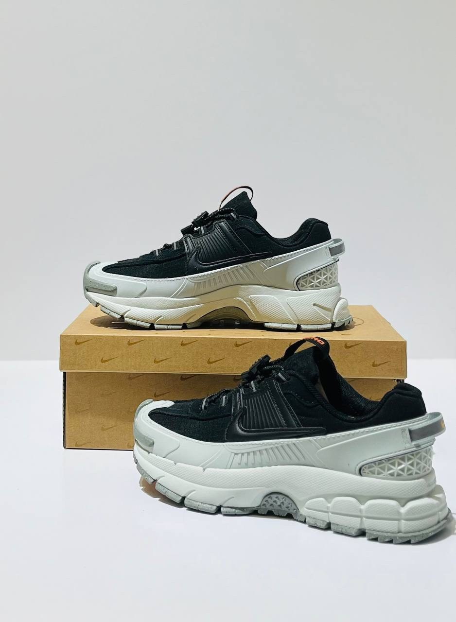 nike zoom vomero 5 roam "black/light silver",кроссовки nike air zoom vomero,nike zoom vomero 5 roam "black/light silver" fv2295-001,кроссовки nike zoom vomero 5,кроссовки nike air zoom vomero 5