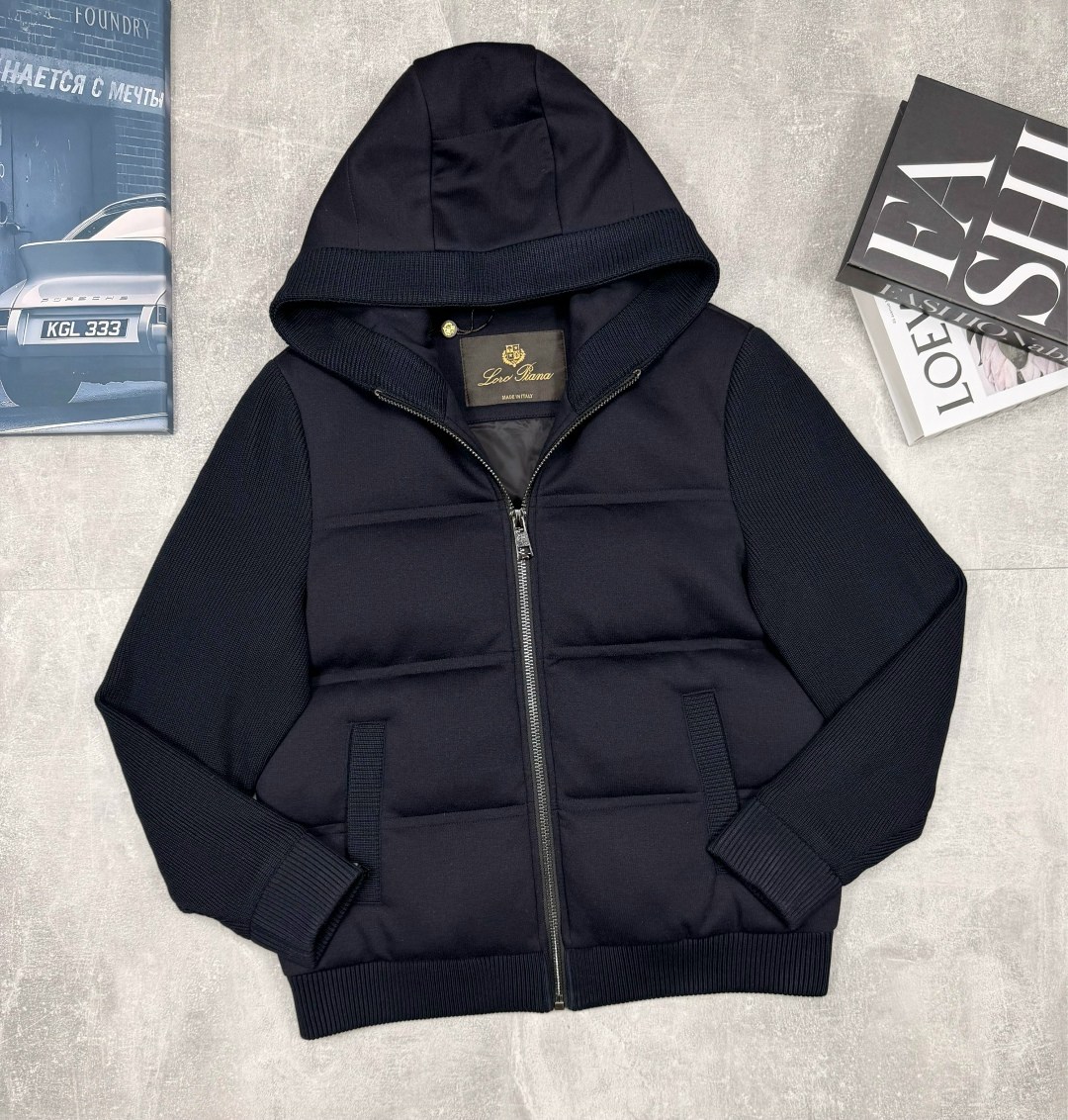 синяя куртка hugo boss с вязаными рукавами,куртка moncler,тёмно-синяя мужская куртка hugo boss с вязанными рукавами,куртка,prada тёмно-синяя мужская куртка с вязаными рукавами