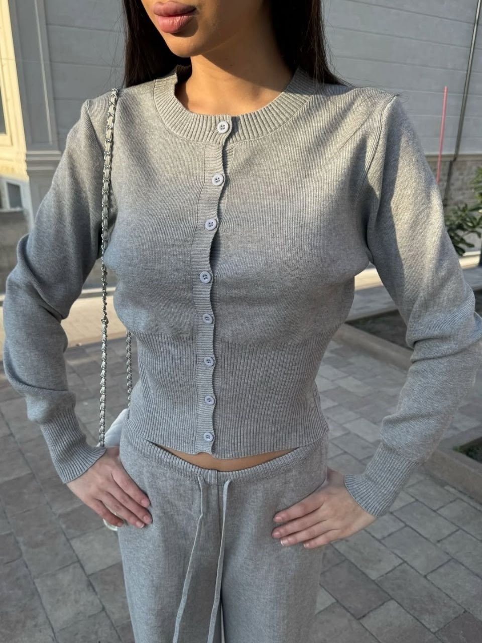 трикотажный костюм,брючный костюм,костюм женский серый,женский костюм,костюм двойка кашемир