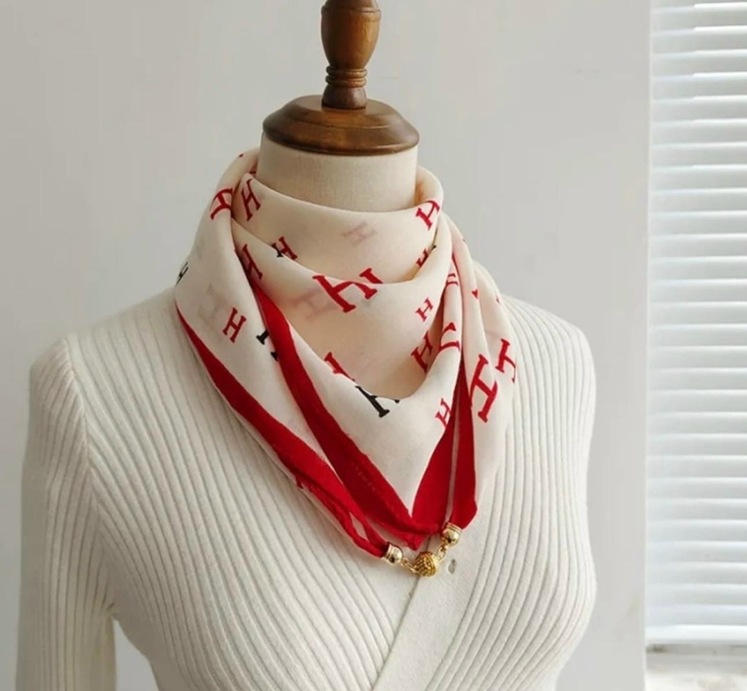 платки шейный,шарф шелковый женский,женский шарф,шелковый шарф,шарф стильный