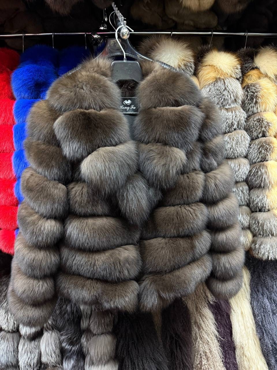 шуба из песца,шуба песец,шуба из песца под соболь,шуба из песца с английским воротником,шуба песец под соболь