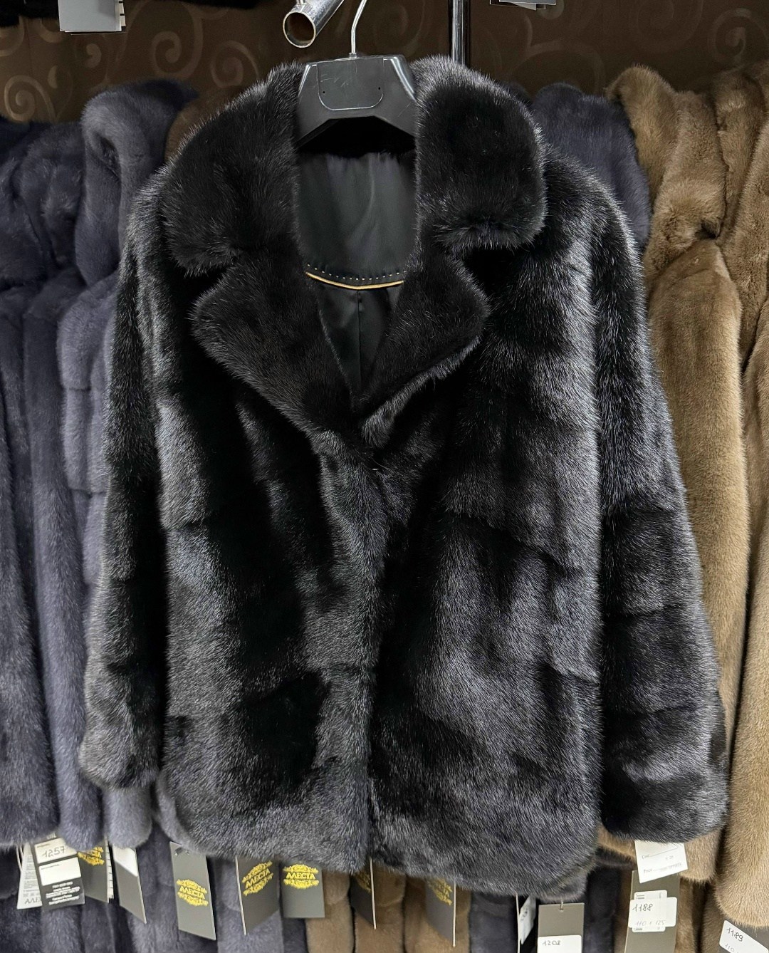 норковая шуба,норковая шуба цвета графит,шуба норка,норковый полушубок,норковая шуба автоледи